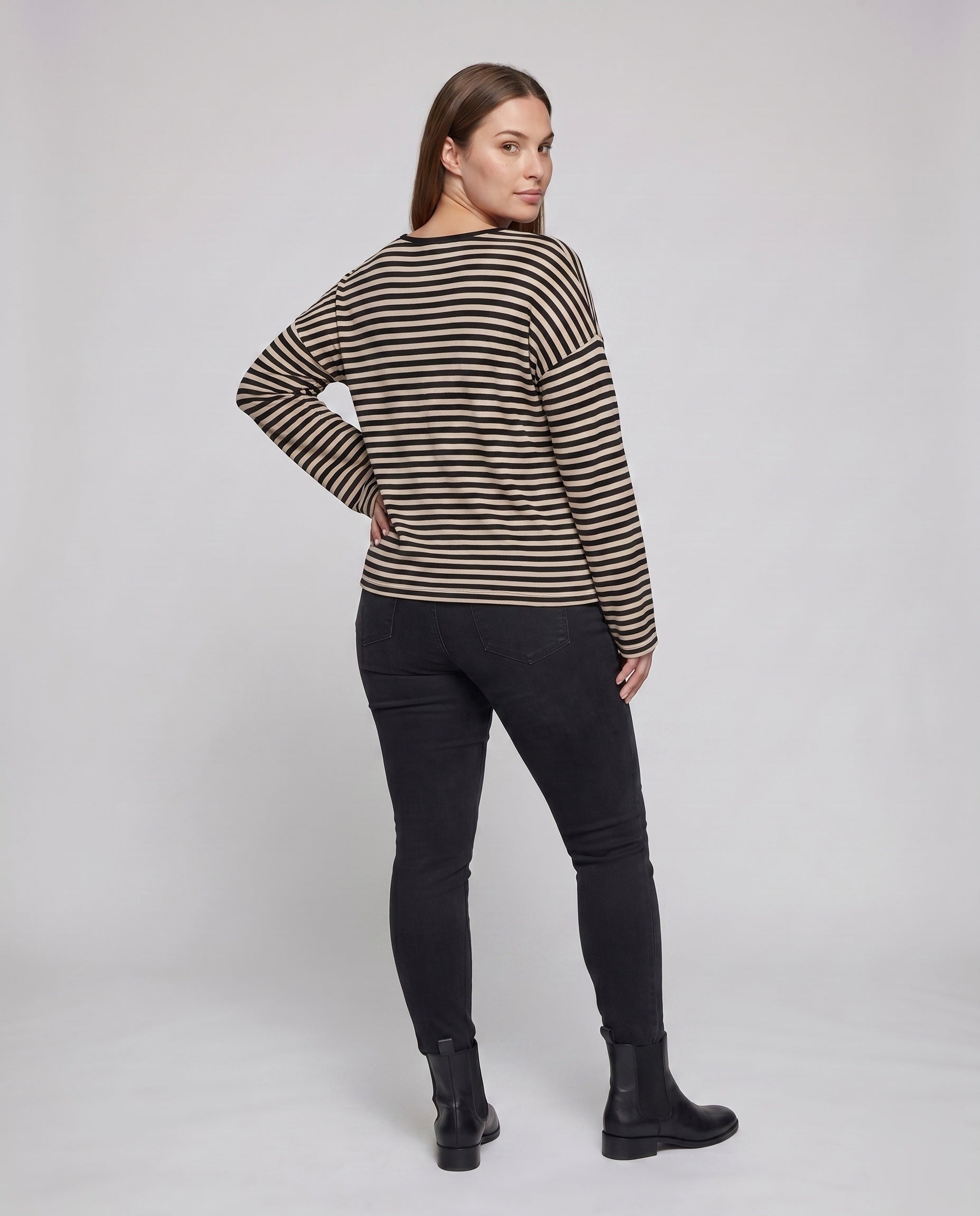 Product 15636515127626 - back_view