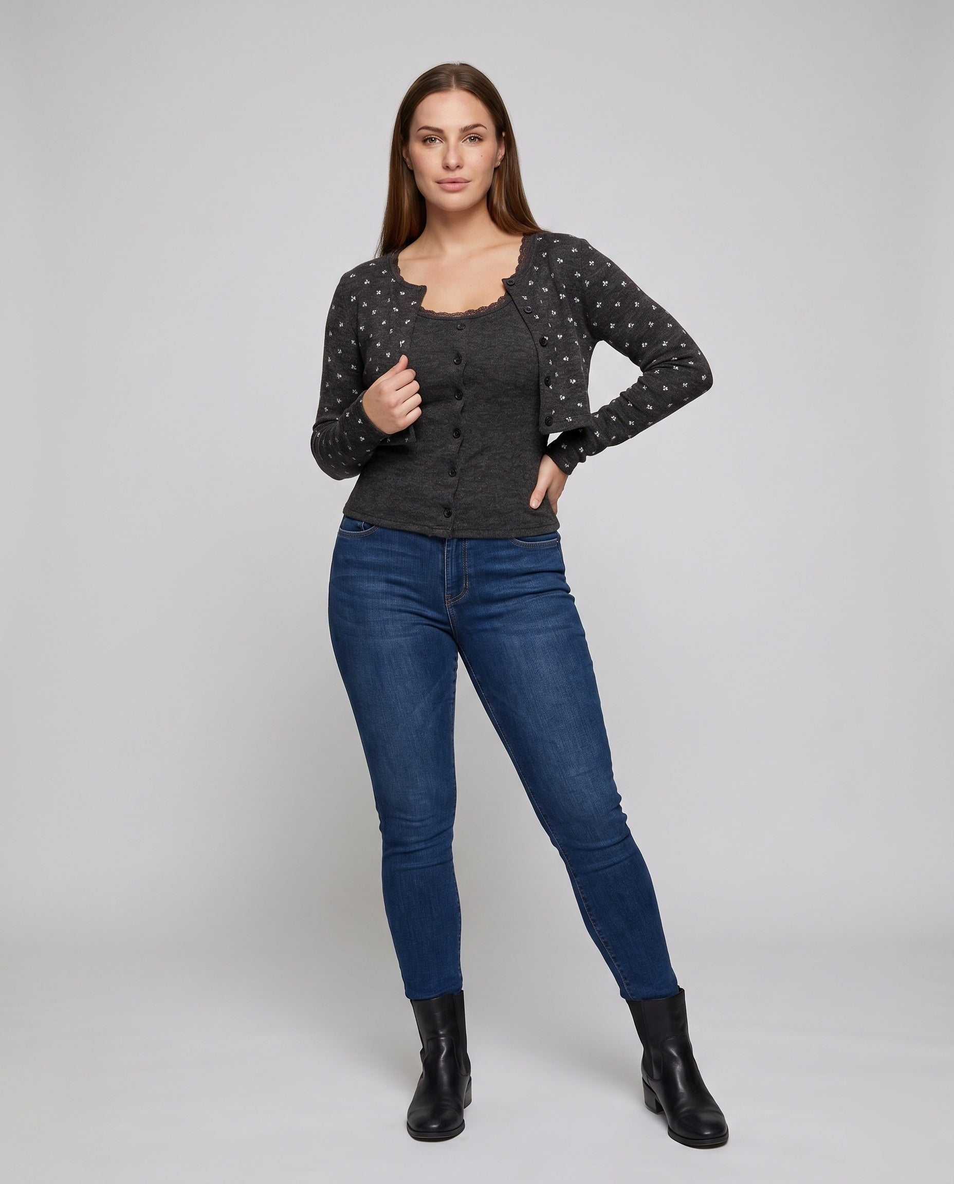 Product 15636515553610 - full_body_front
