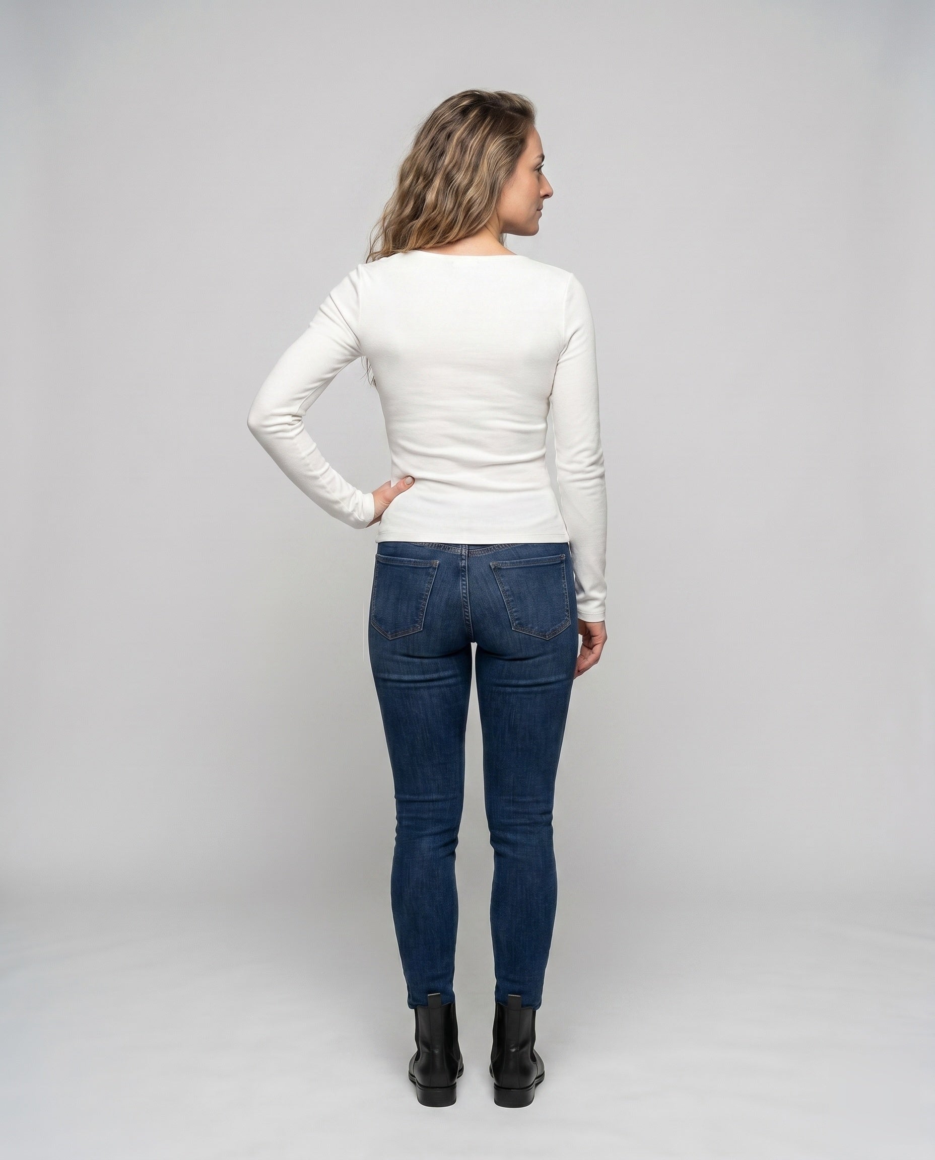 Product 15636517978442 - back_view