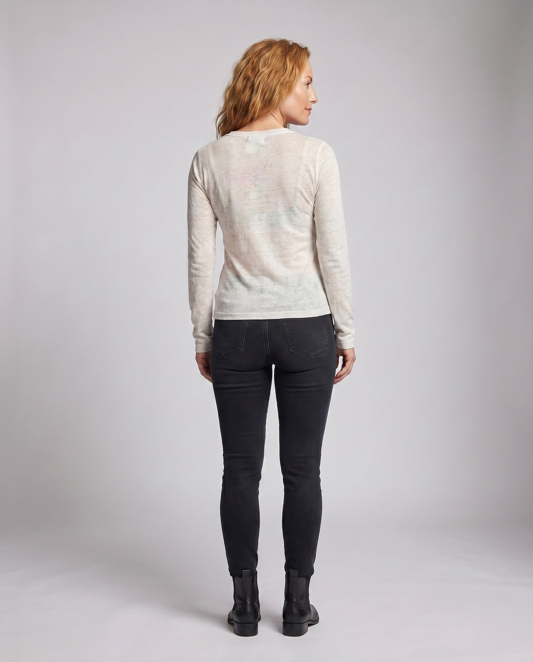 Product 15637853995338 - back_view