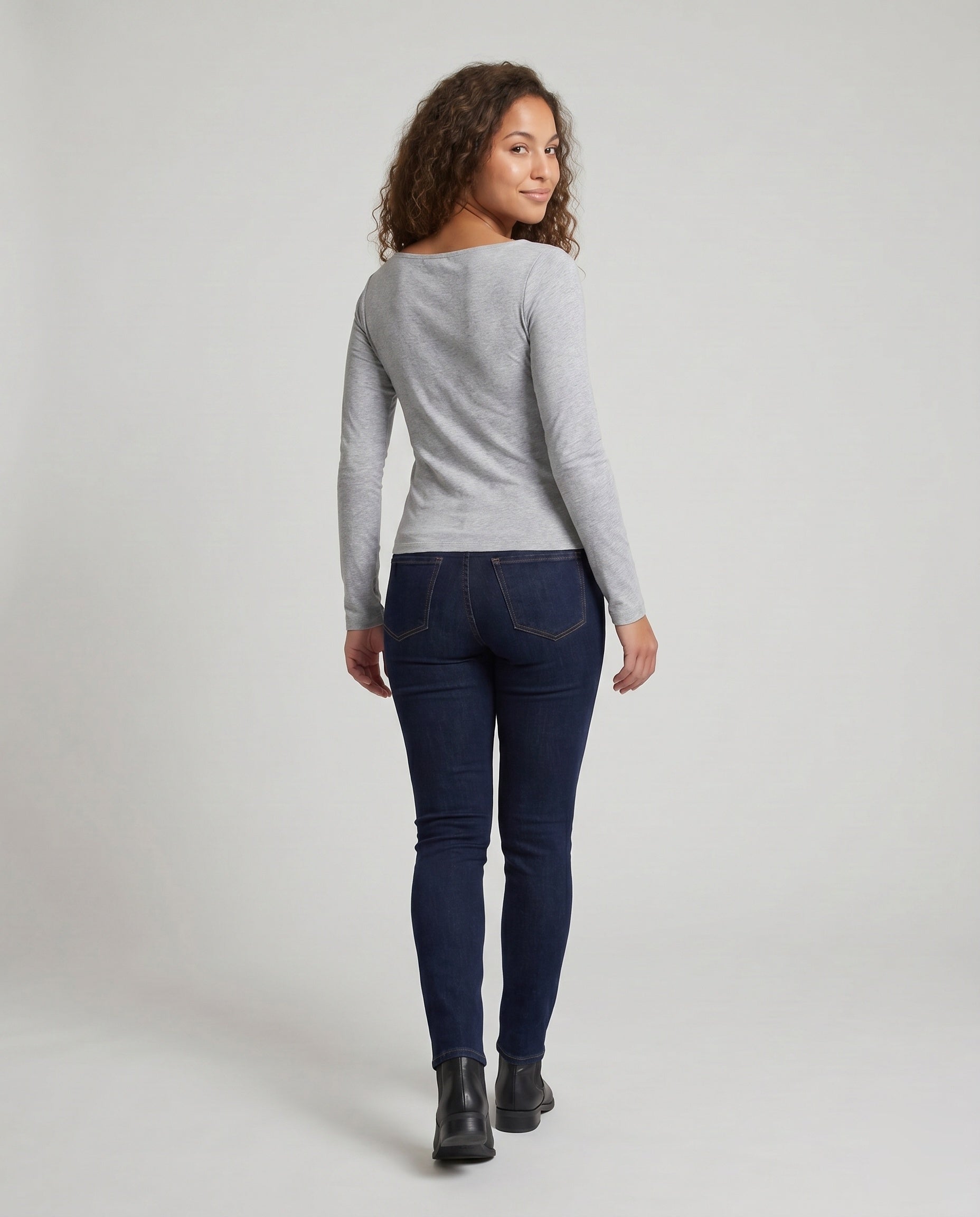 Product 15637854060874 - back_view