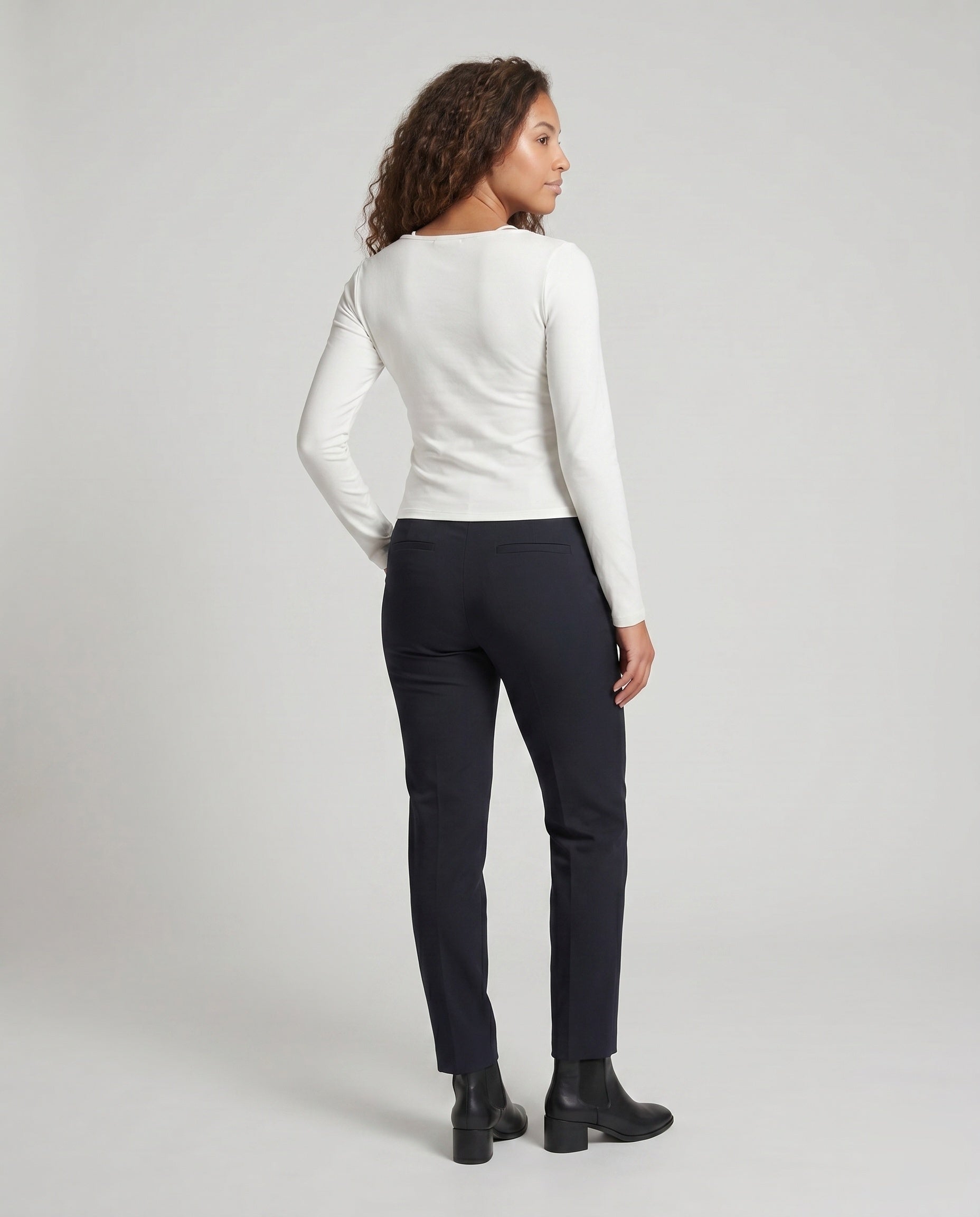 Product 15637854552394 - back_view