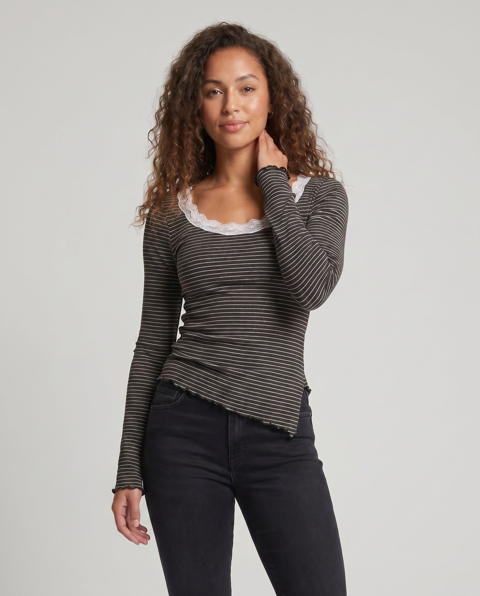Product 15637855895882 - upper_body