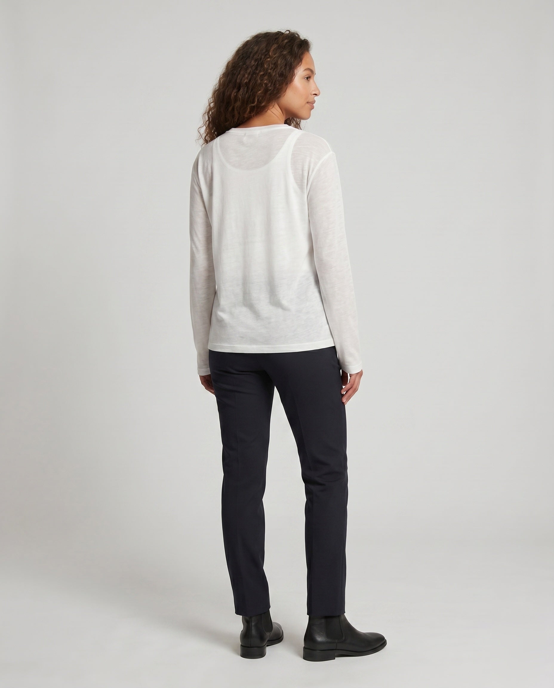 Product 15637858320714 - back_view