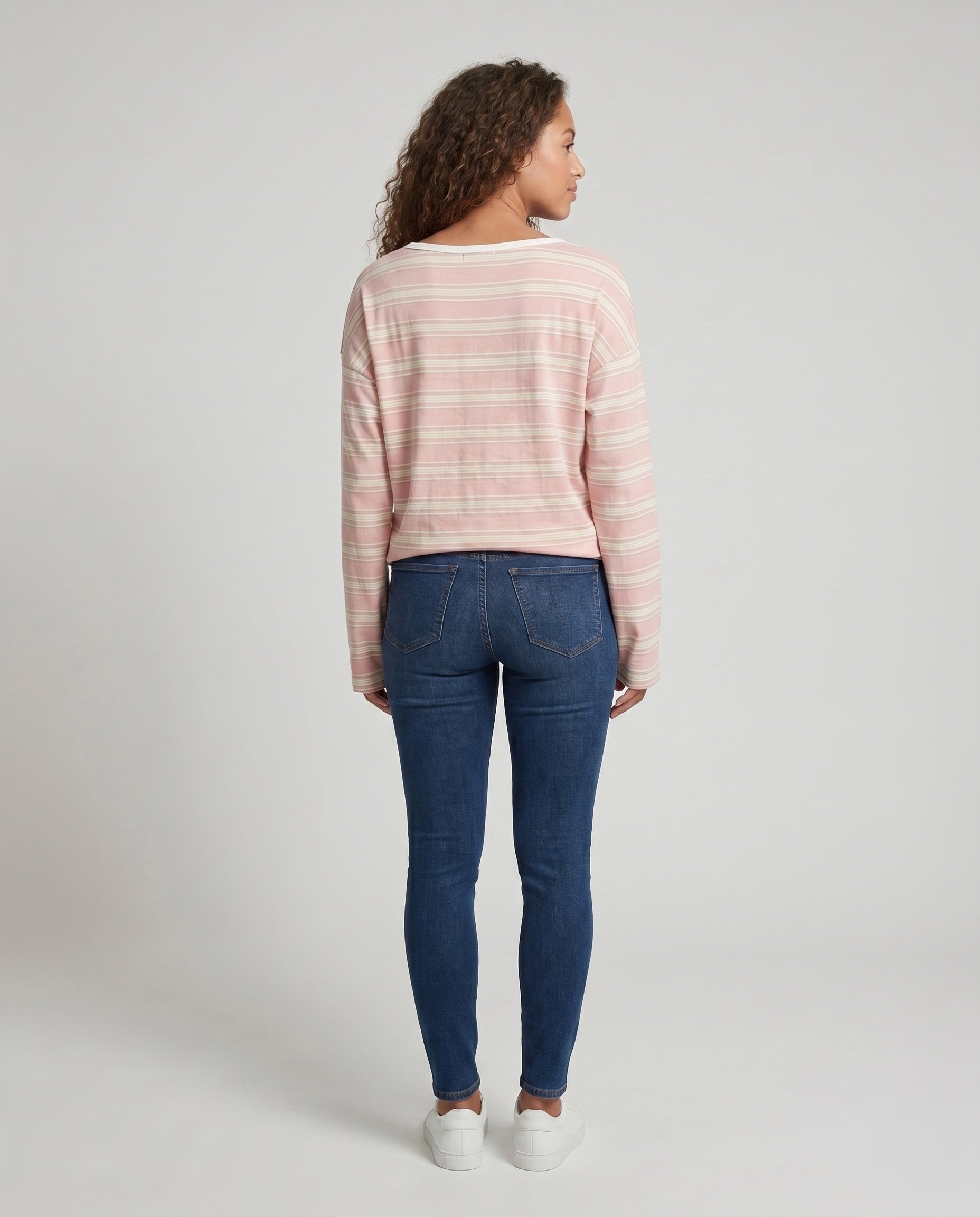 Product 15637858517322 - back_view