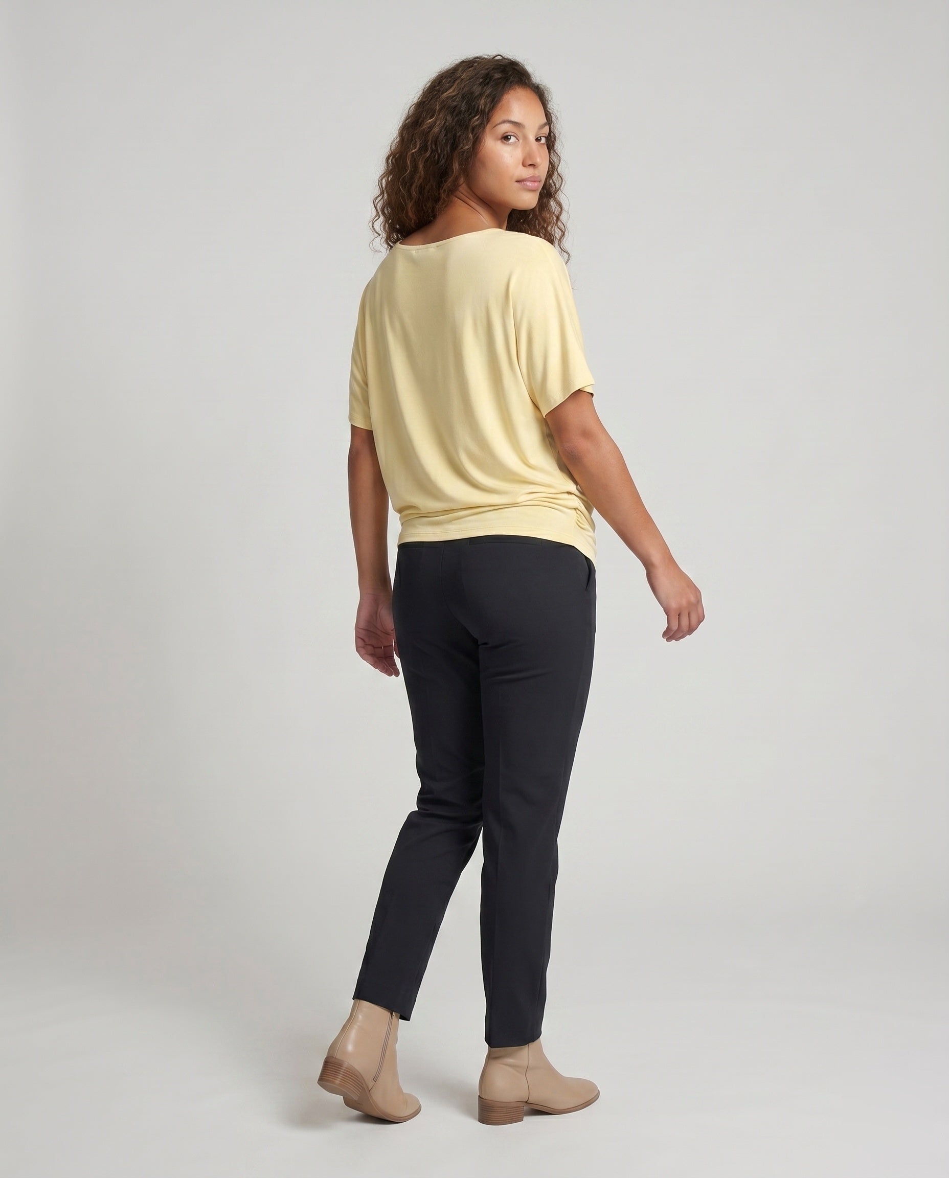 Product 15637859565898 - back_view