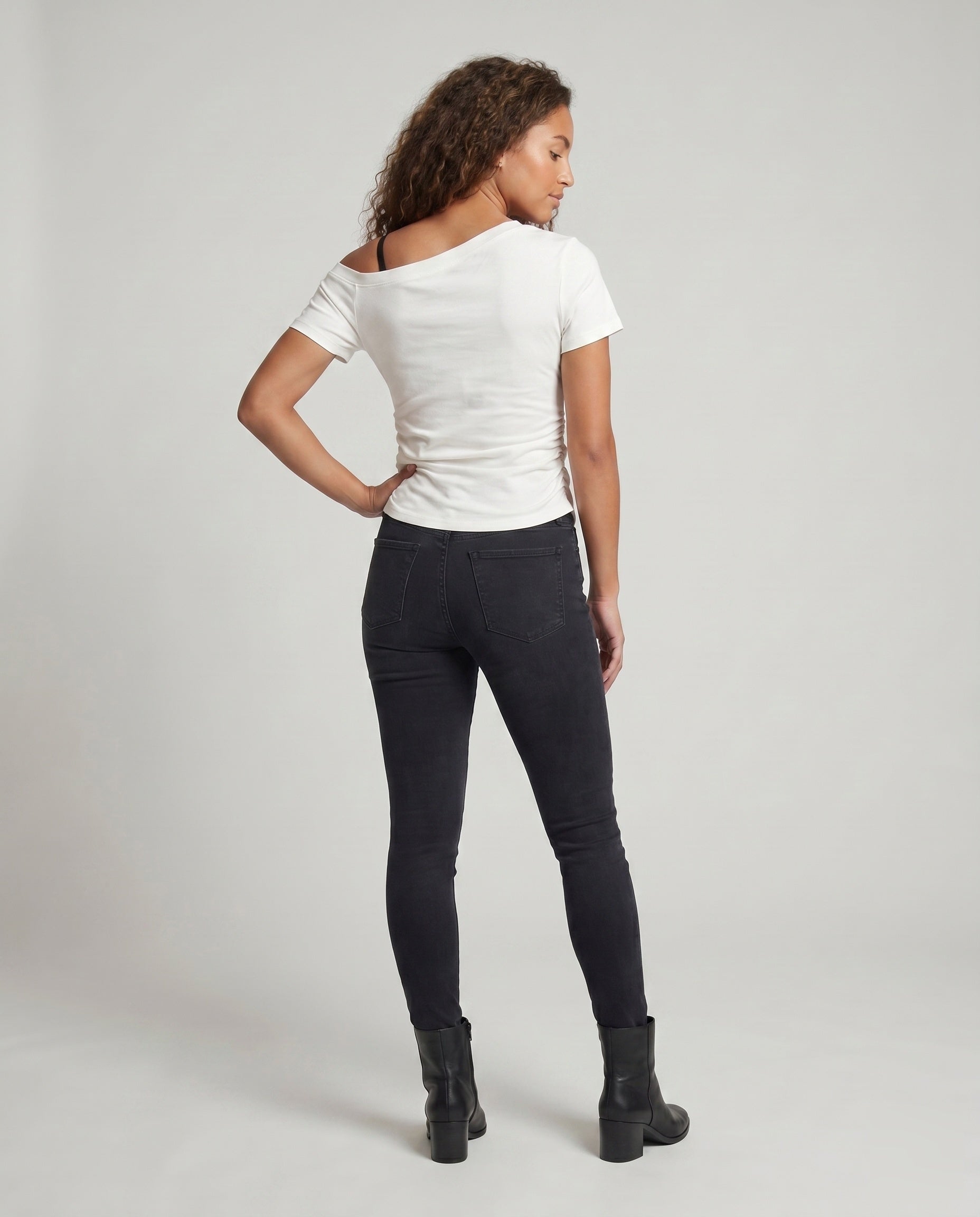 Product 15637859631434 - back_view