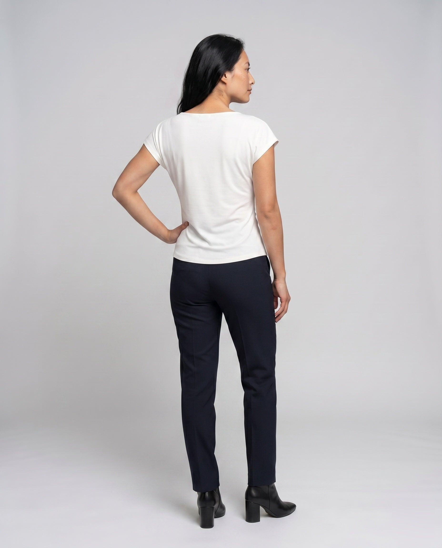 Product 15637860319562 - back_view