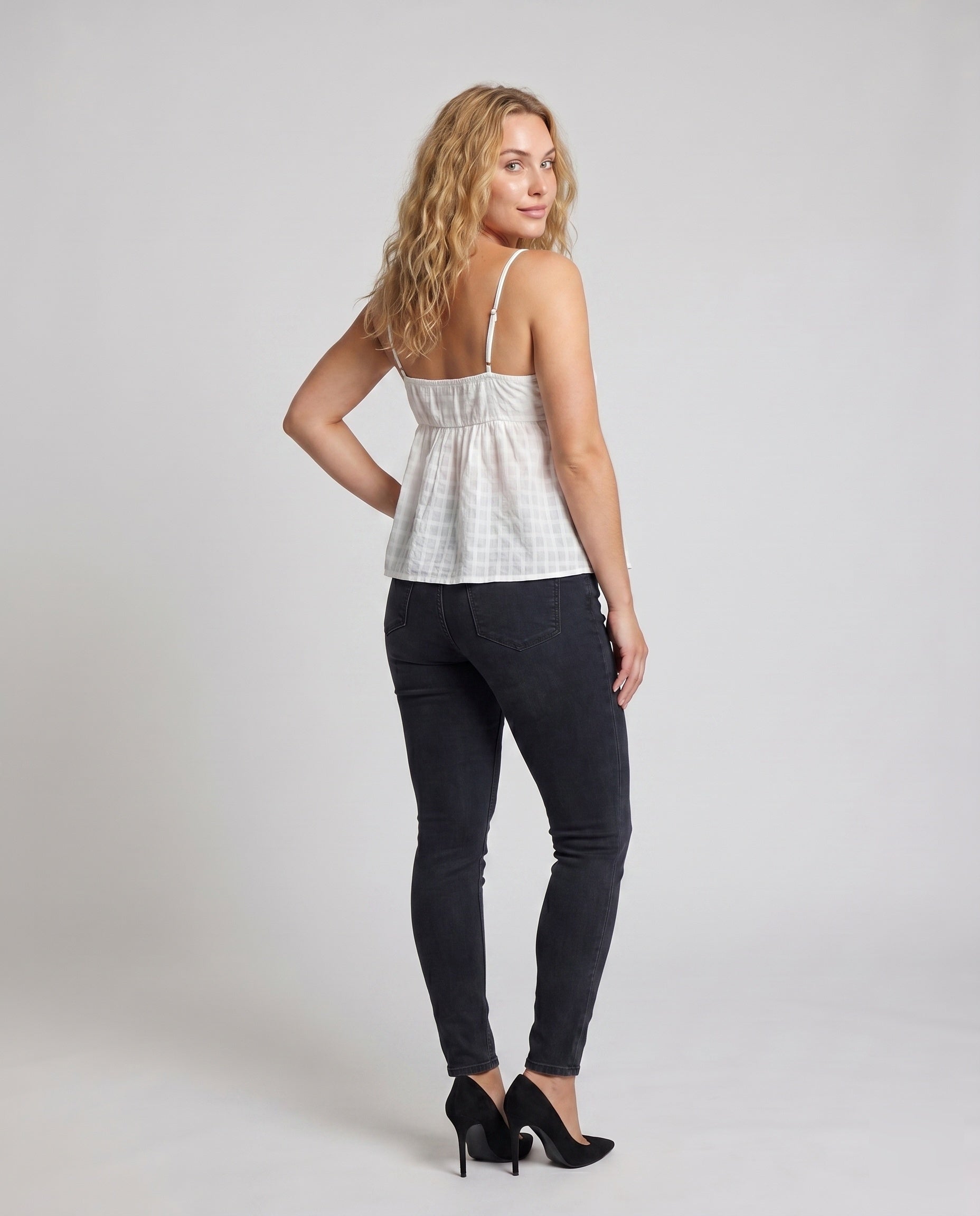 Product 15637860745546 - back_view