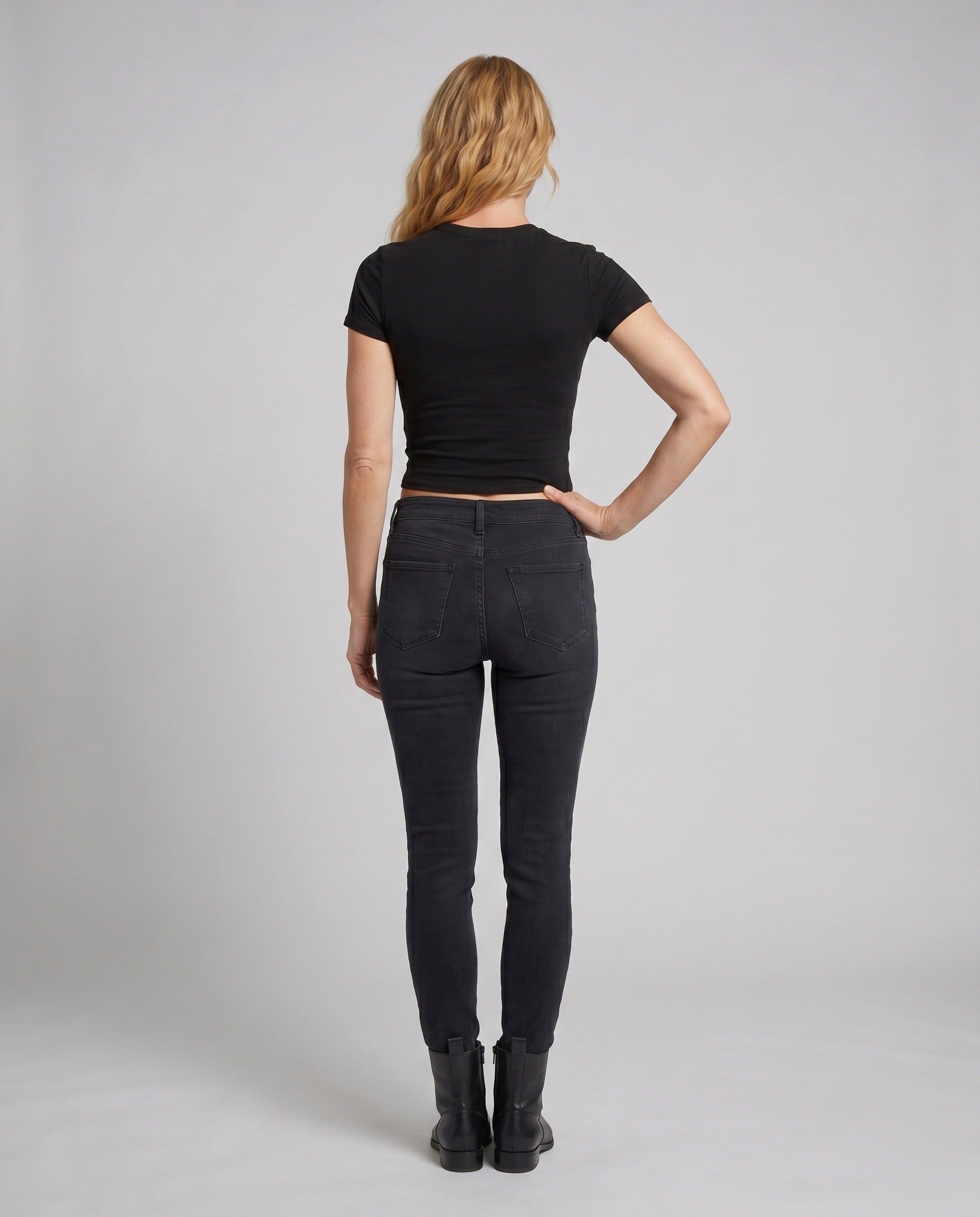 Product 15637862908234 - back_view