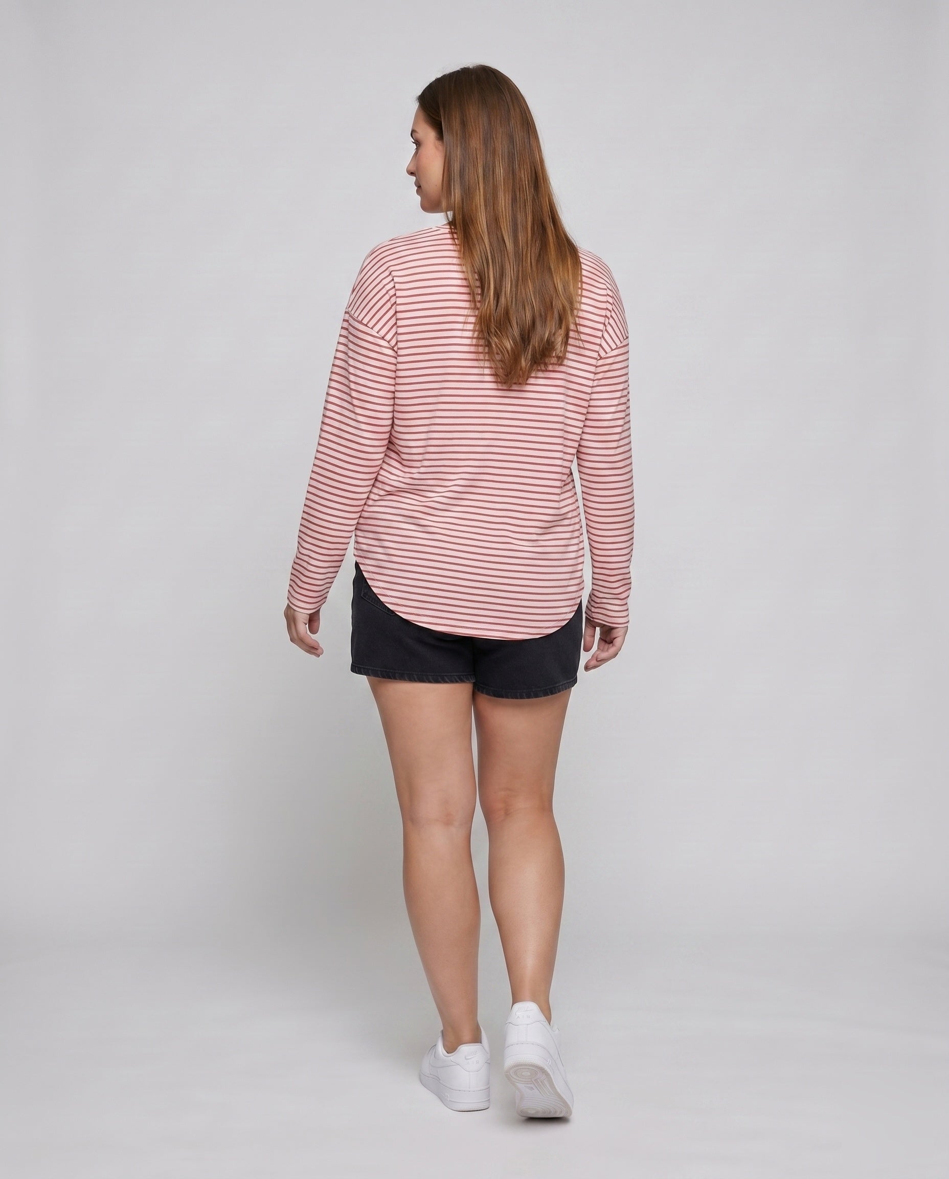 Product 15637869166922 - back_view