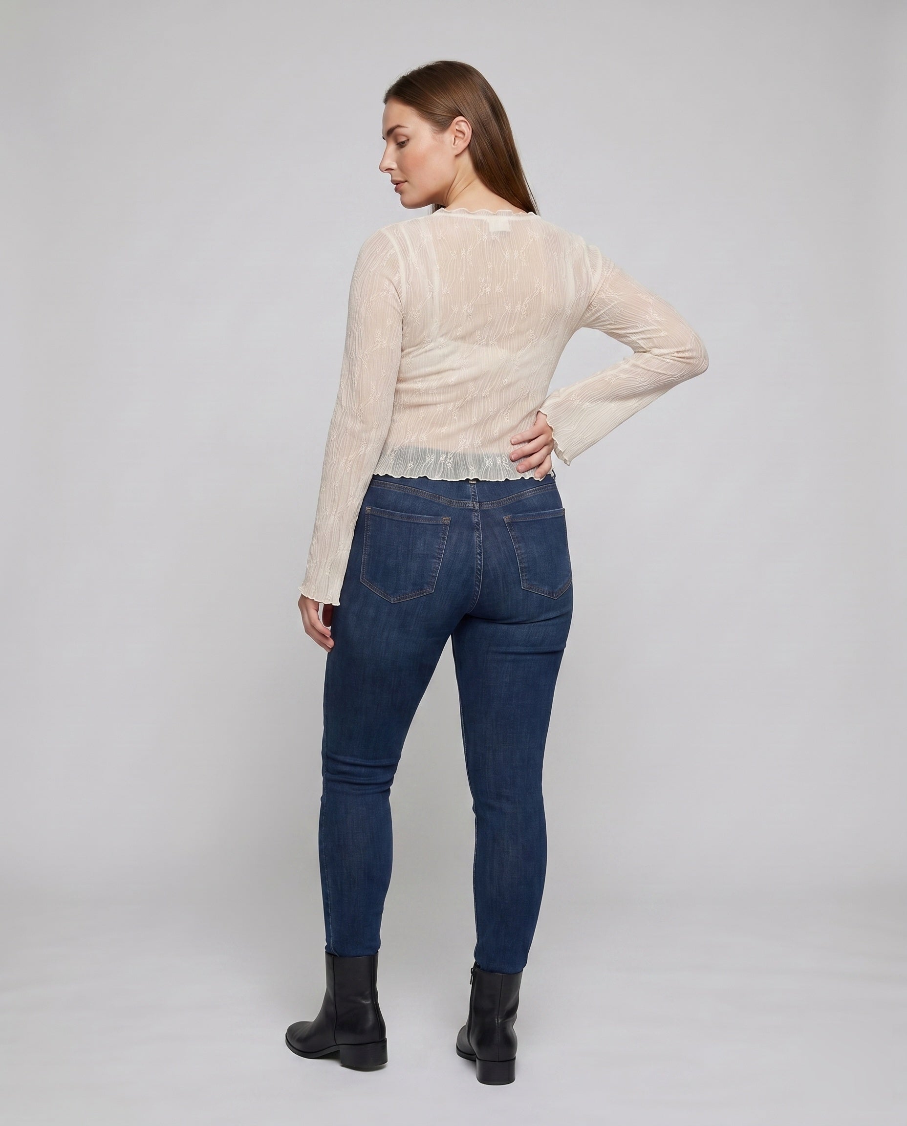 Product 15637869691210 - back_view