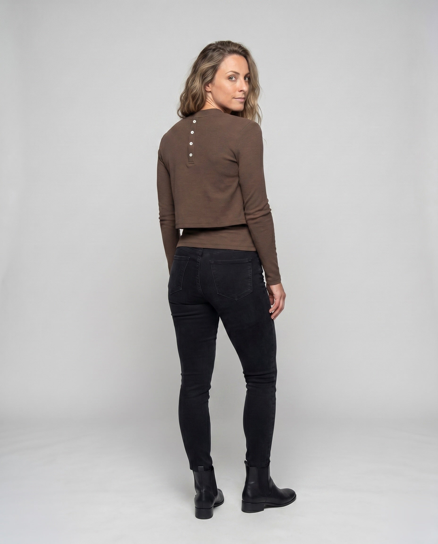Product 15637871624522 - back_view