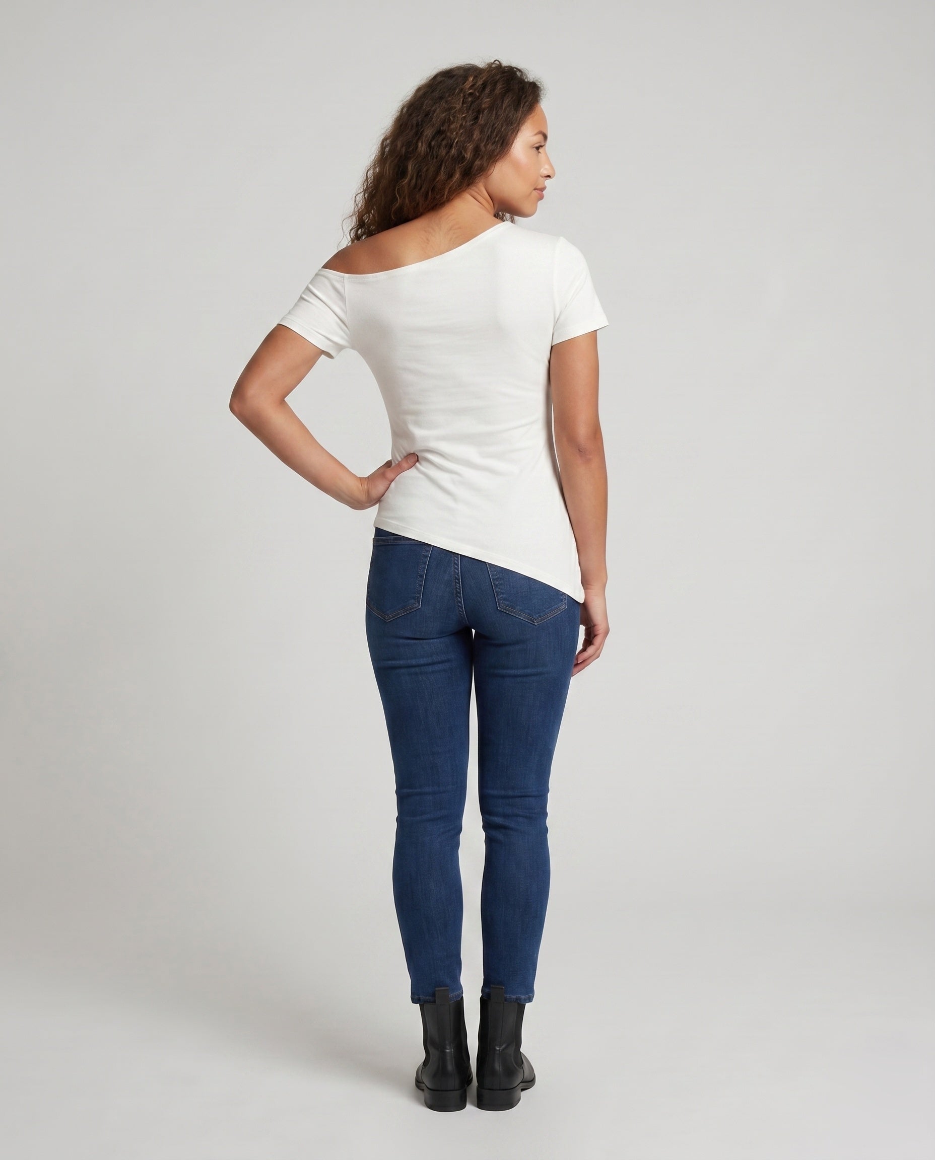 Product 15637871821130 - back_view