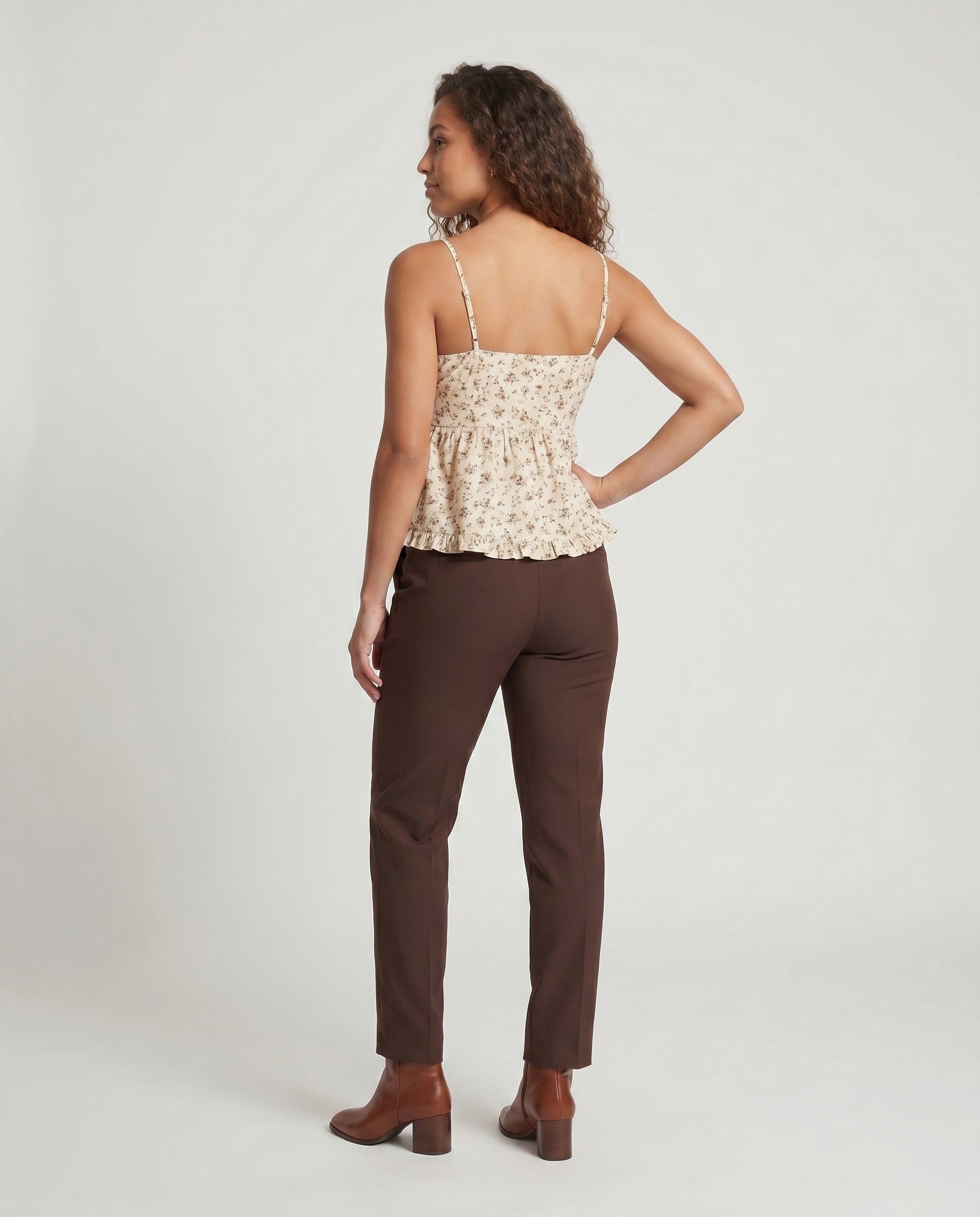 Product 15637872771402 - back_view