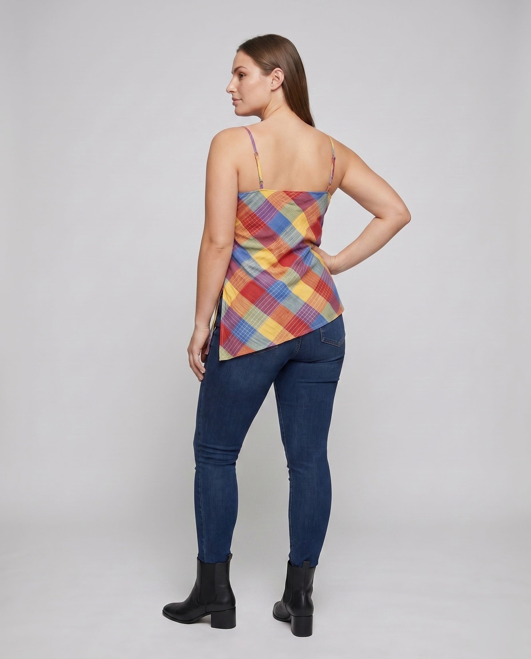 Product 15637873656138 - back_view