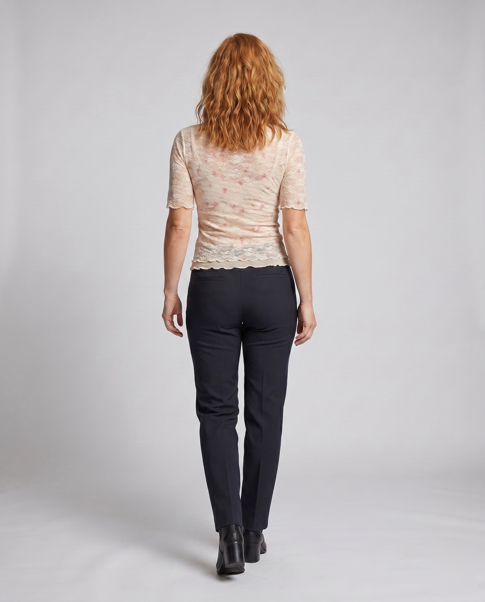 Product 15637874573642 - back_view