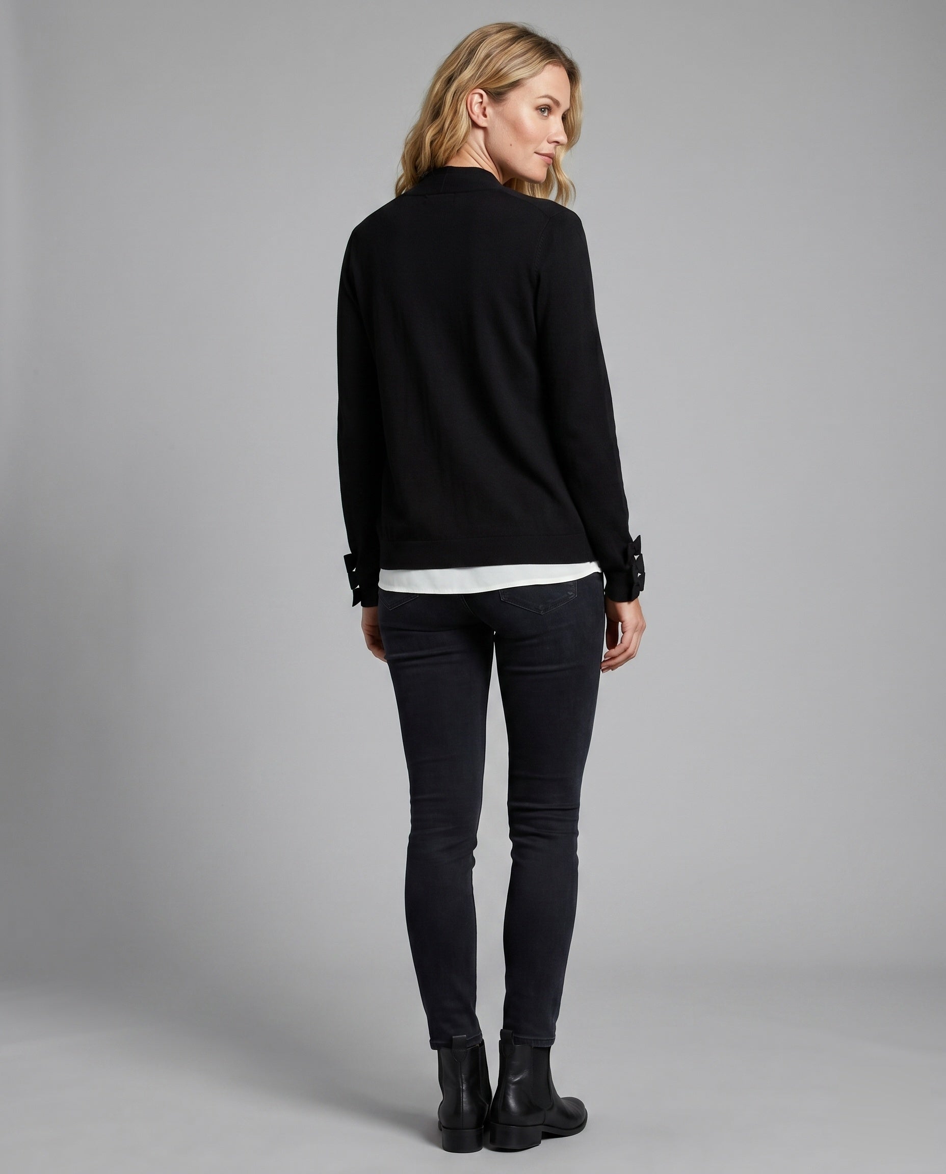 Product 15637877457226 - back_view