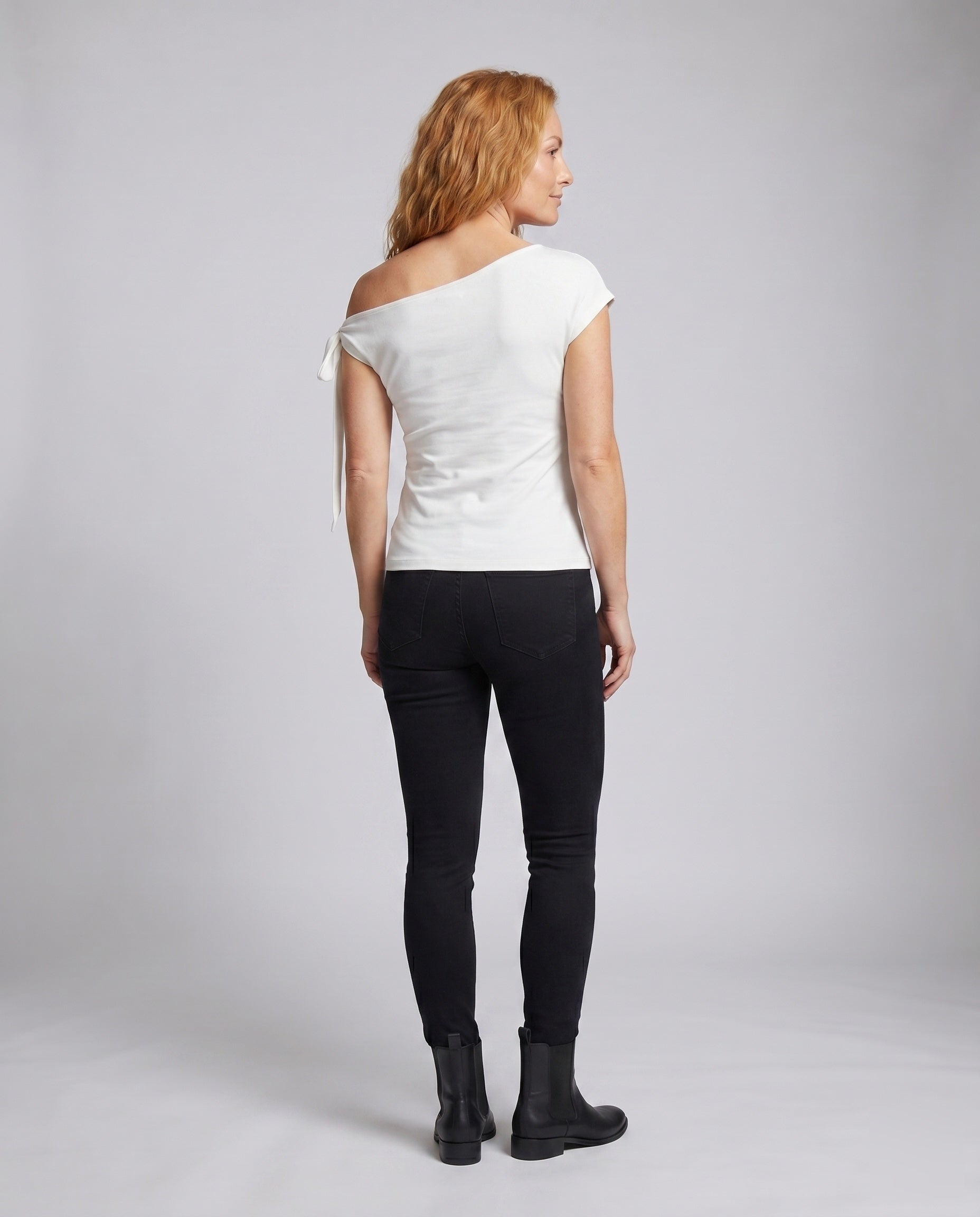 Product 15637880209738 - back_view