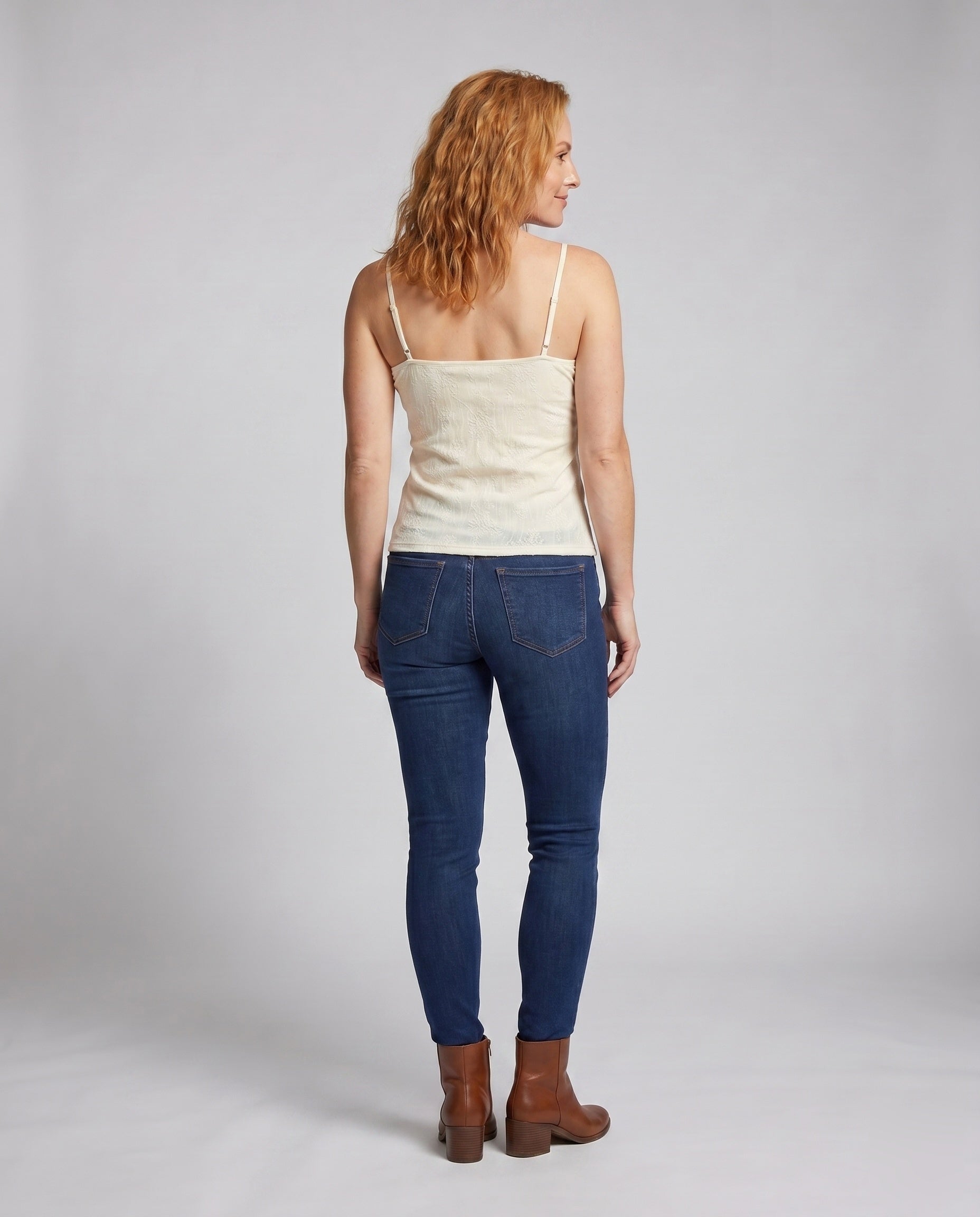Product 15637880537418 - back_view