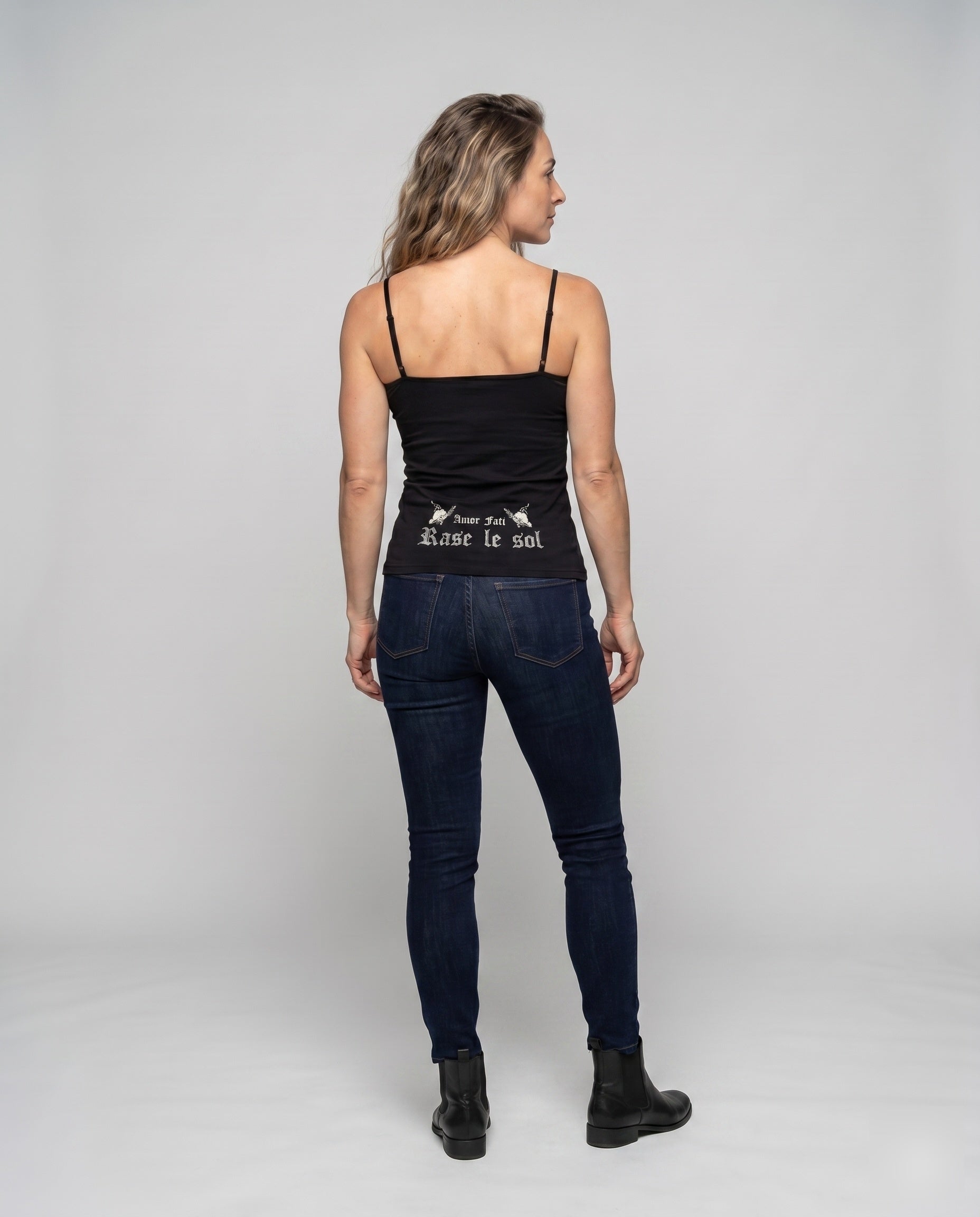 Product 15637880832330 - back_view