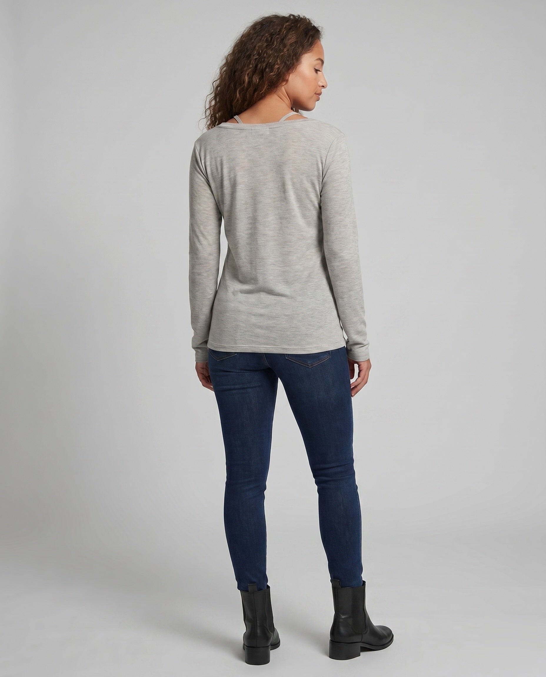 Product 15637881782602 - back_view