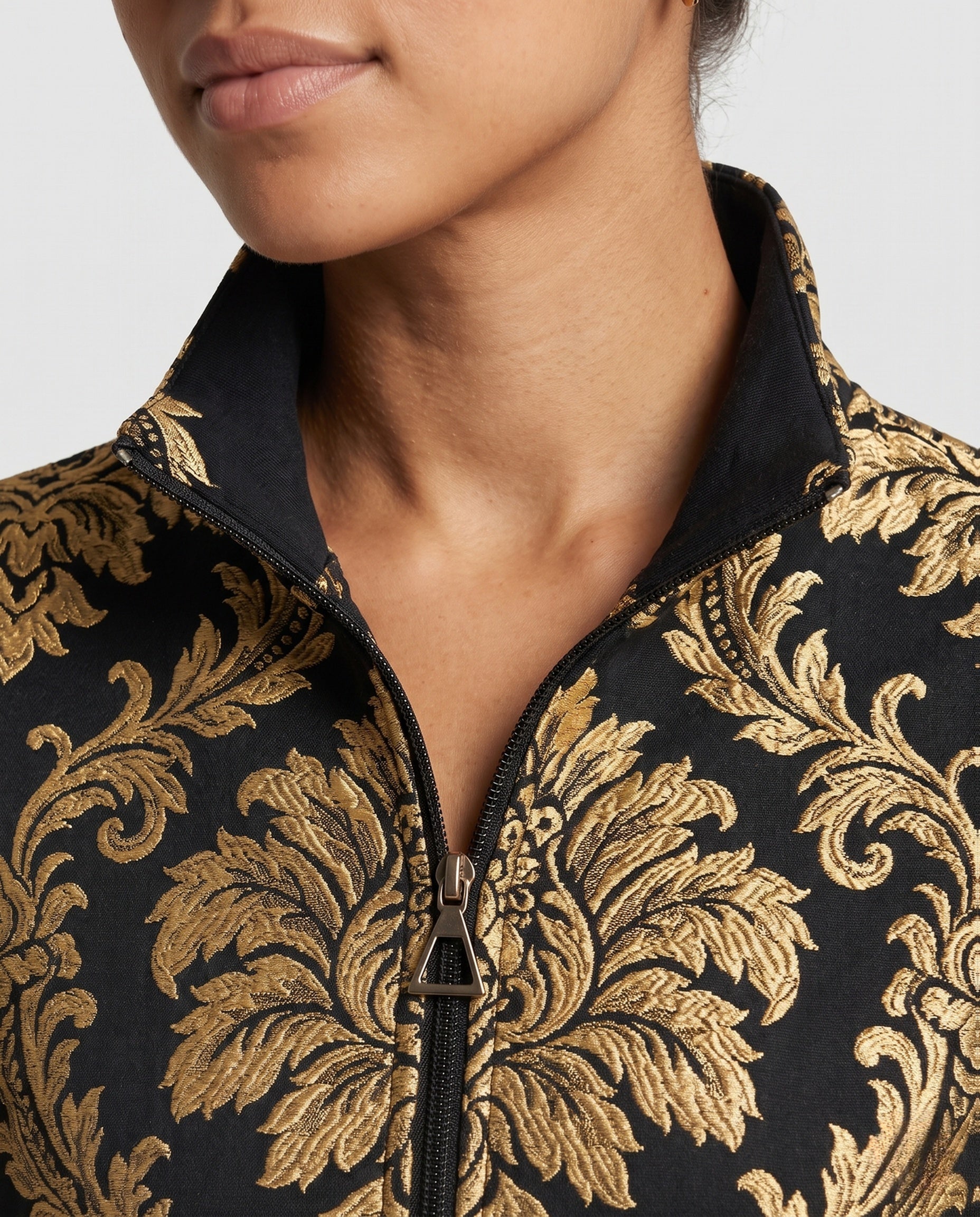 Product 15963925152074 - close_up_detail
