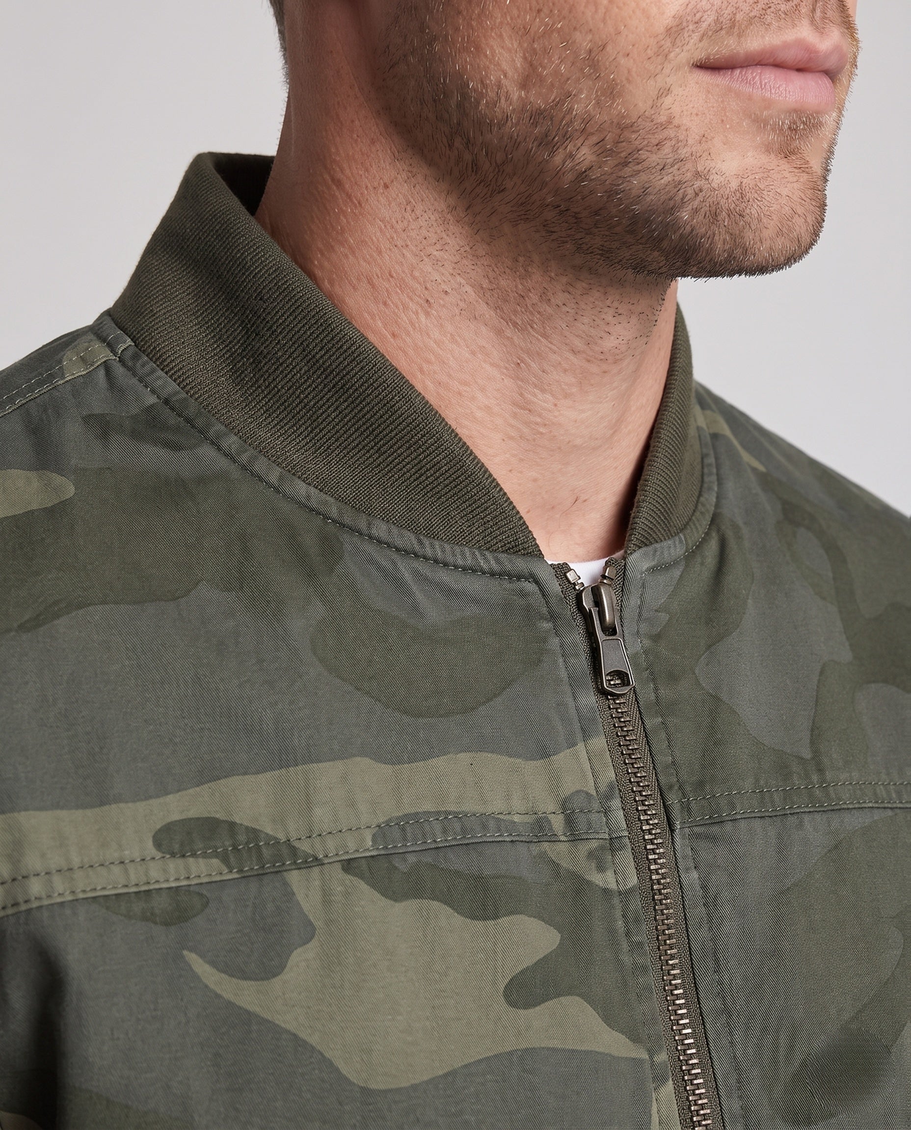 Product 16013406503242 - close_up_detail