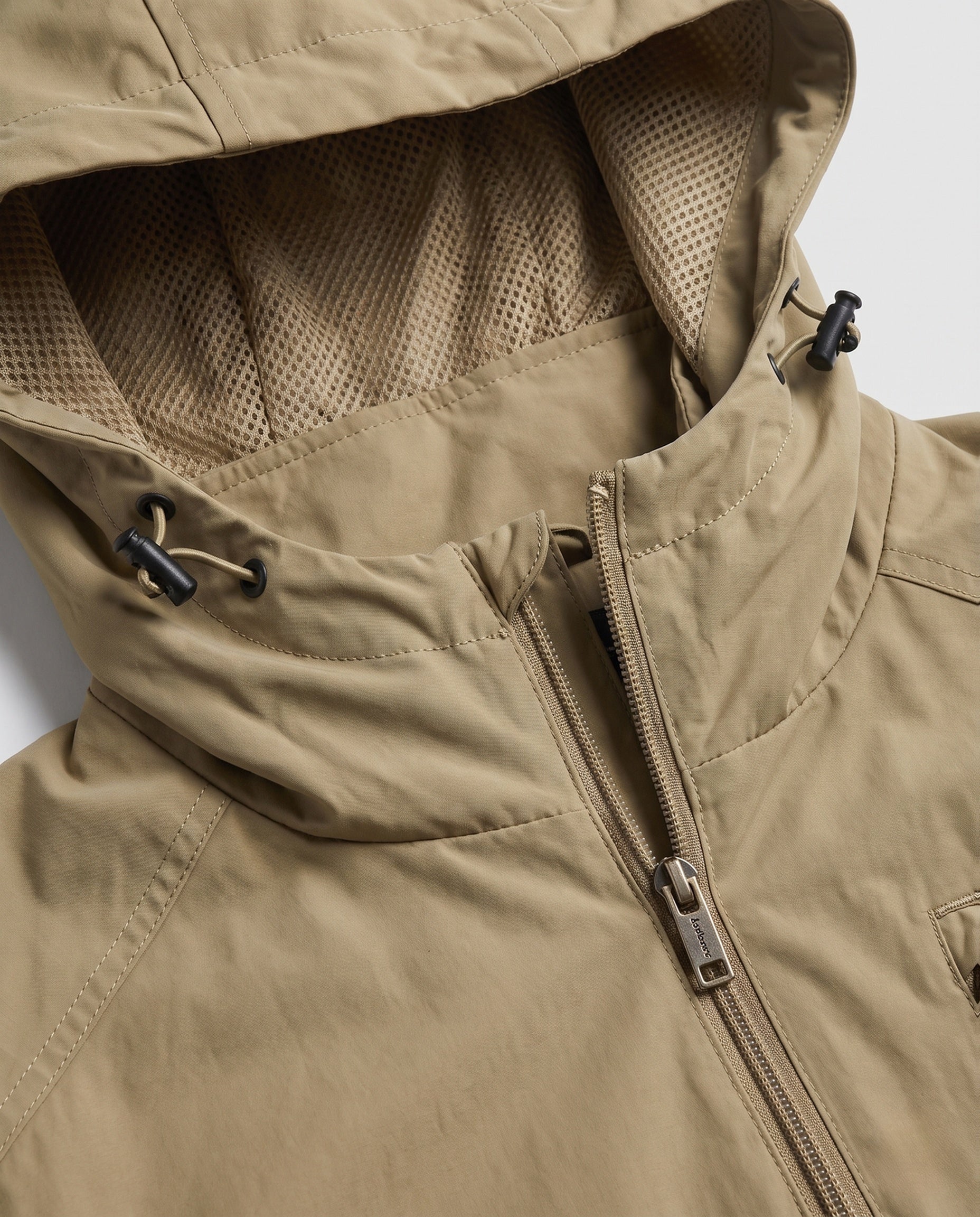 Product 16014419755338 - close_up_detail