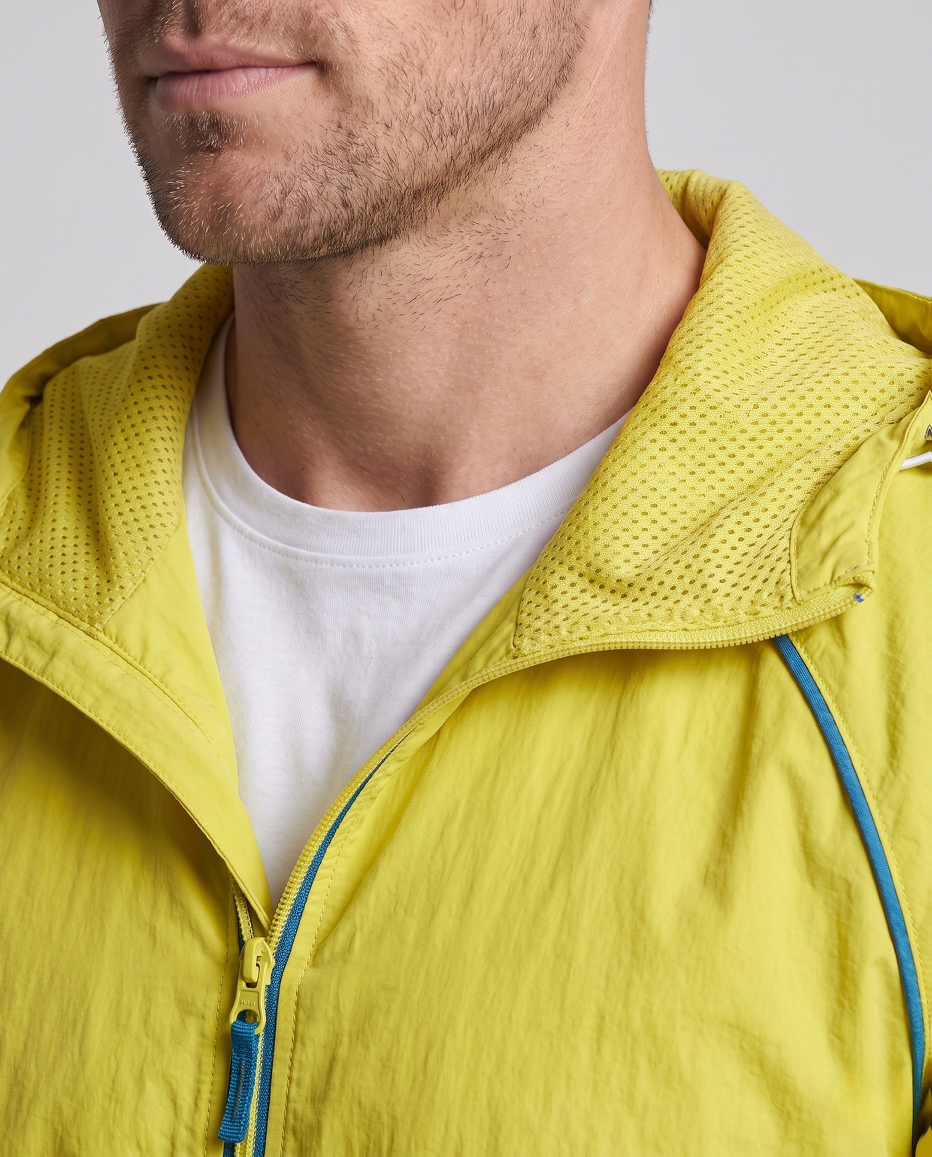 Product 16017143791946 - close_up_detail