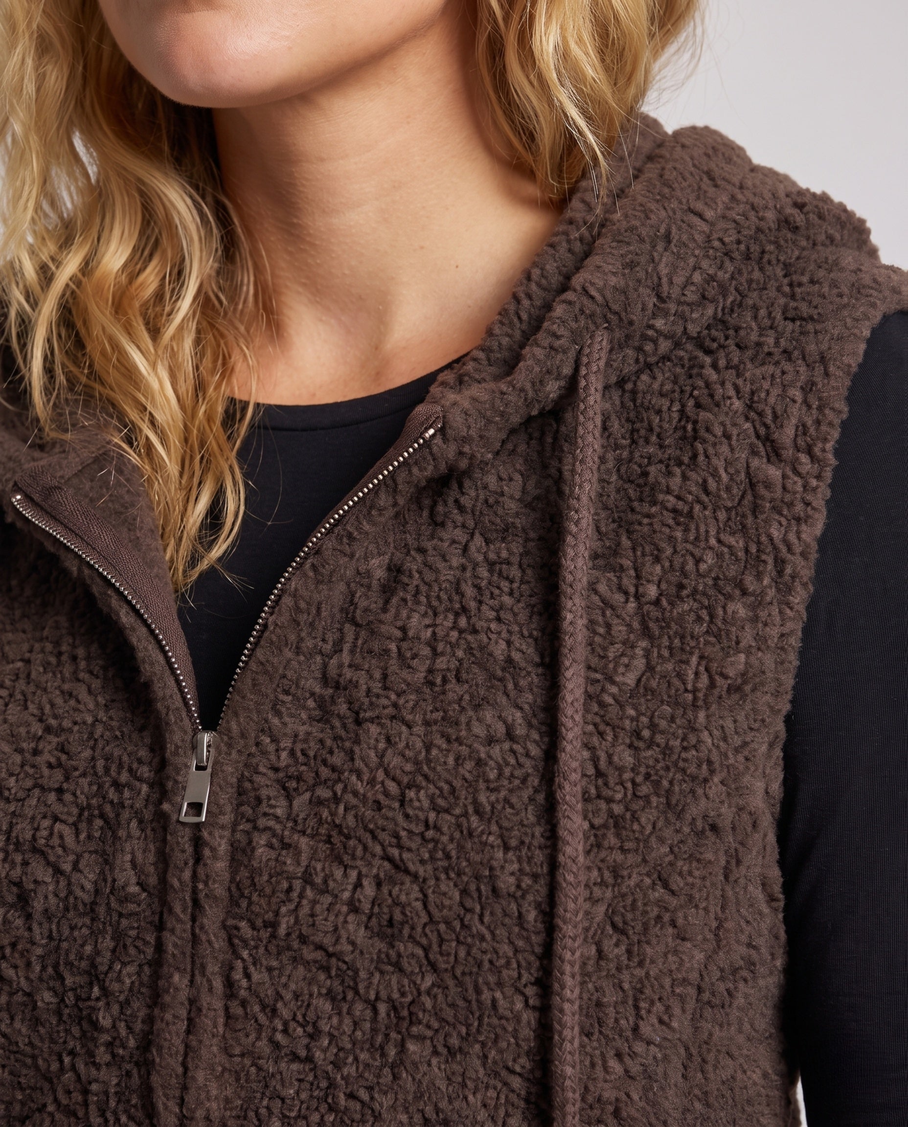 Product 16022347448650 - close_up_detail