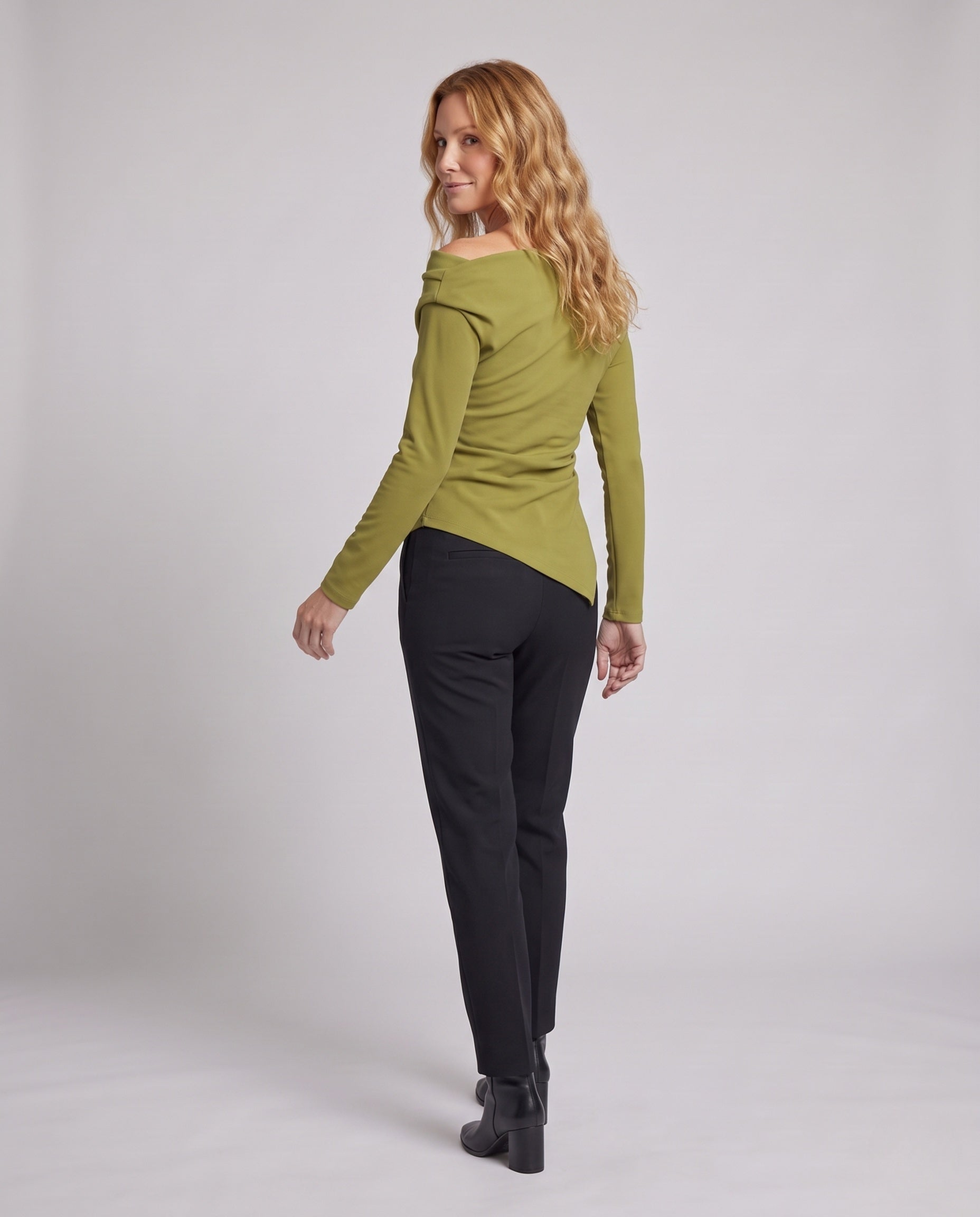 Product 16022348988746 - back_view