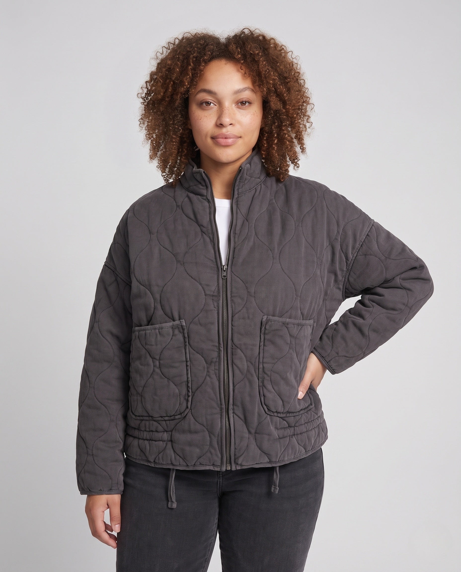 Product 16022353084746 - upper_body
