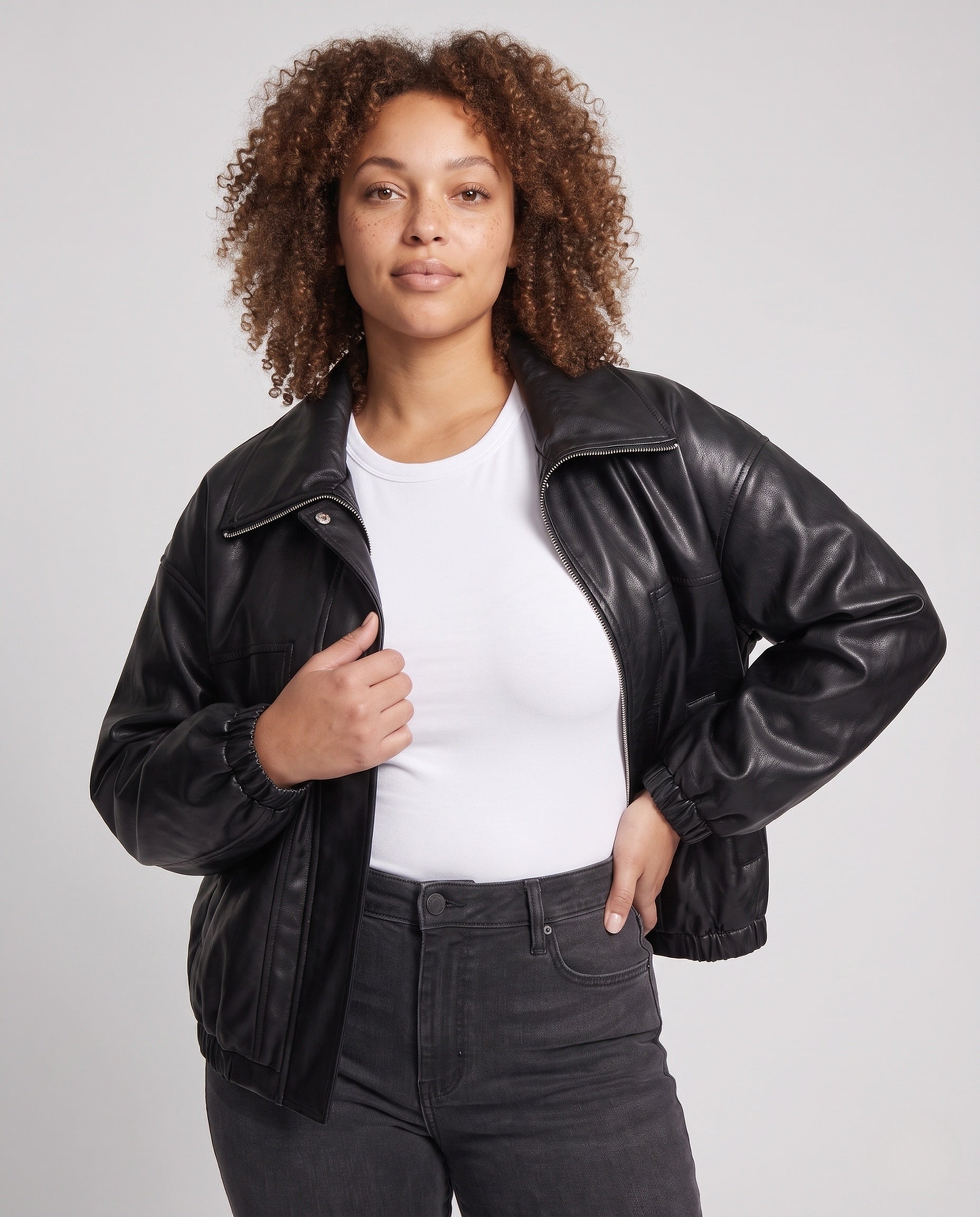 Product 16022353215818 - upper_body