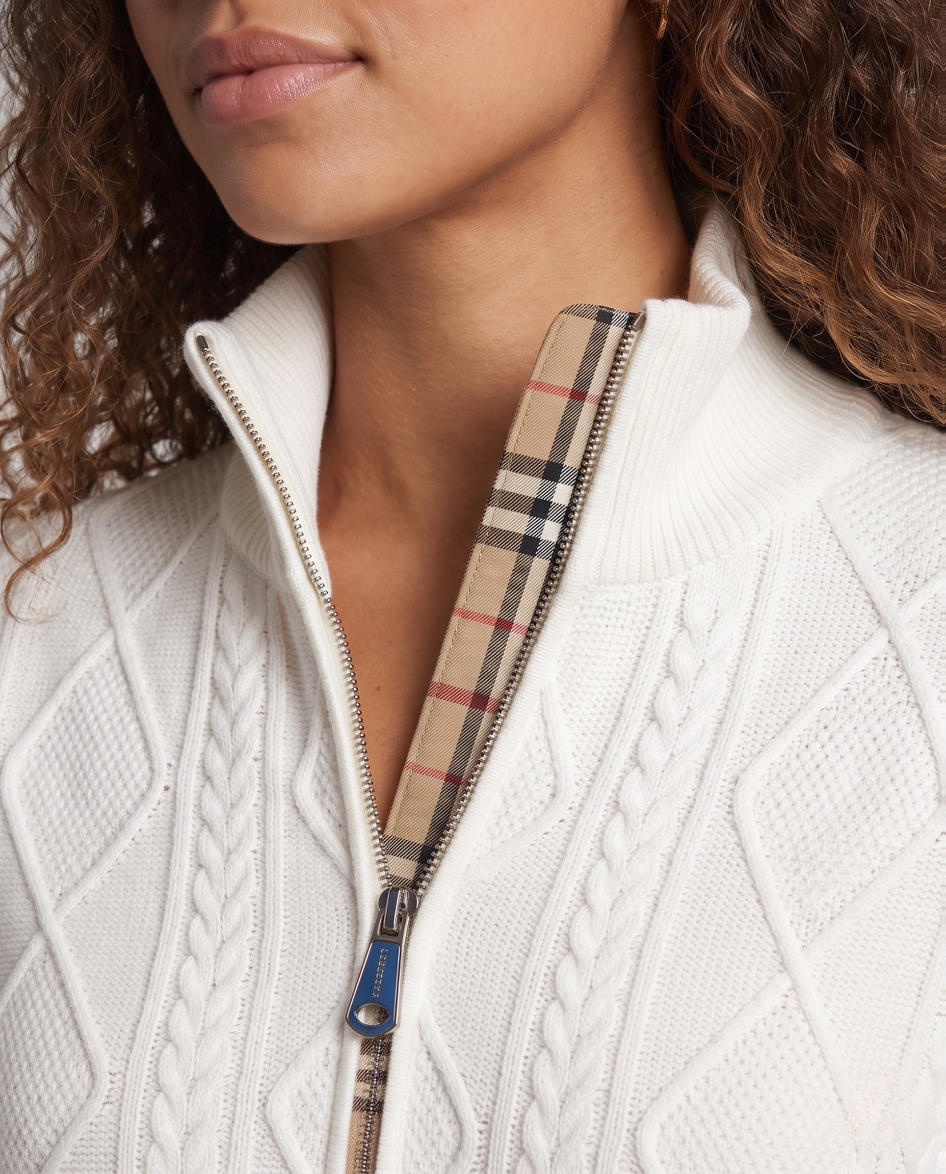 Product 16025003721034 - close_up_detail