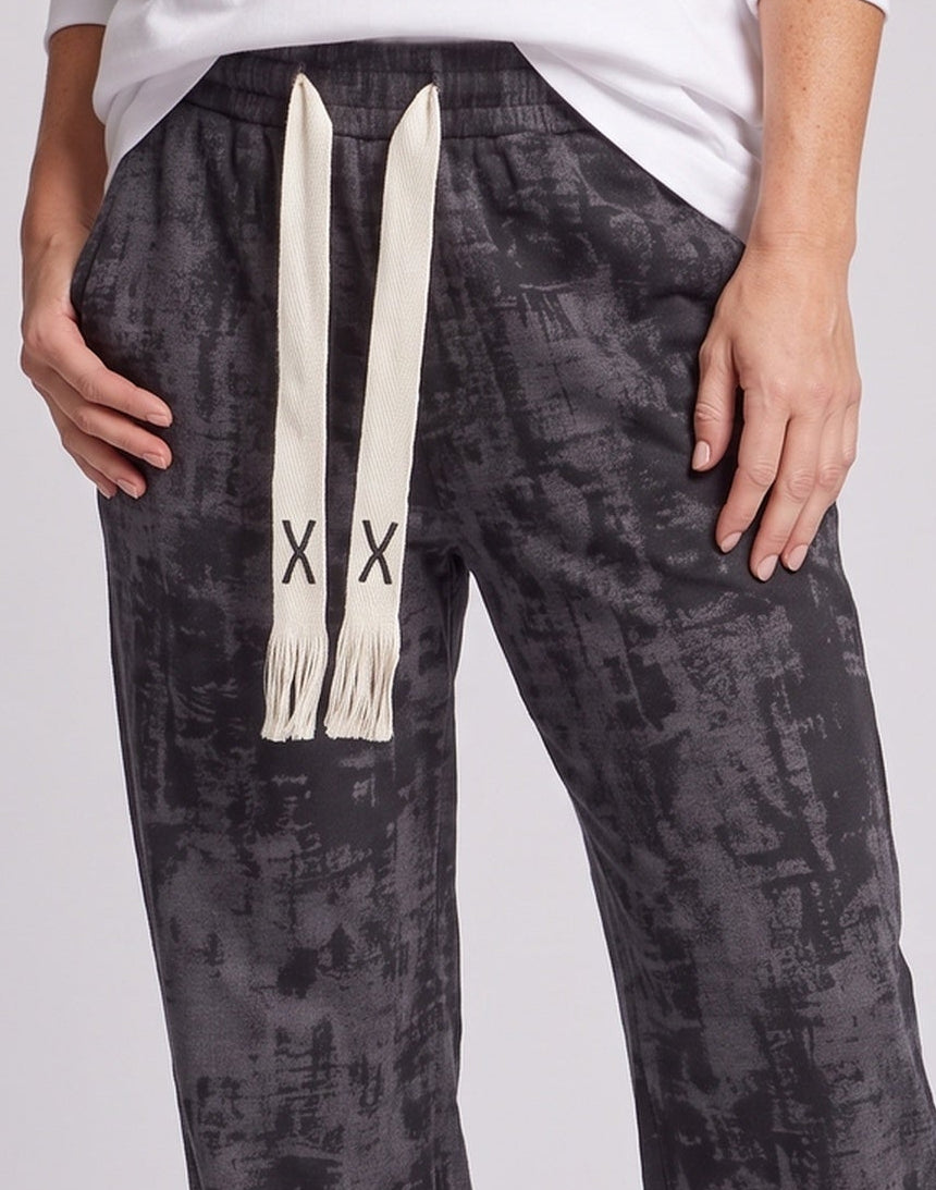 Women Leisure Graphic Cargo Pants Chichicherry