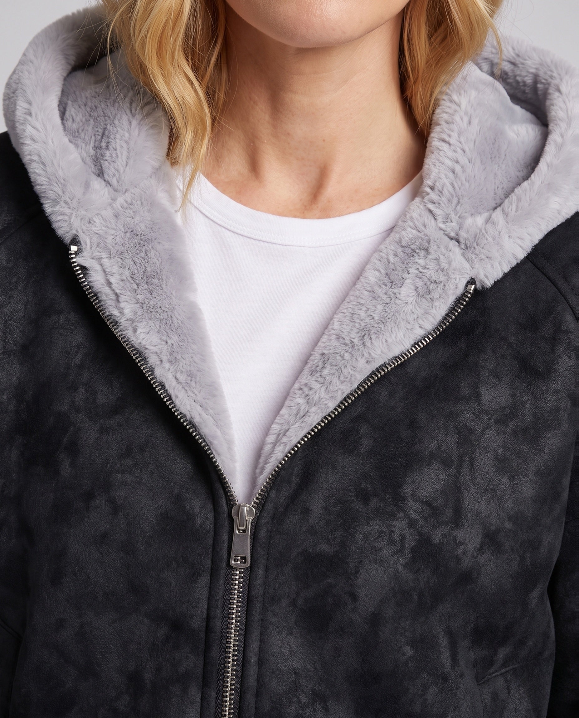 Product 16025130041674 - close_up_detail
