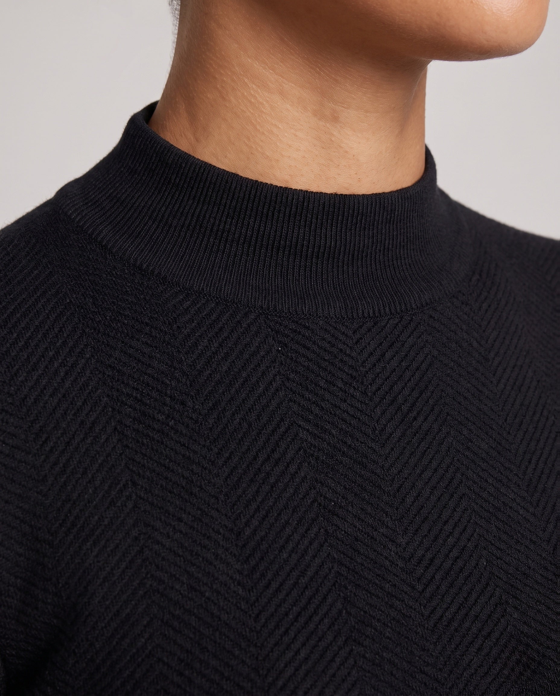 Product 16033021919562 - close_up_detail