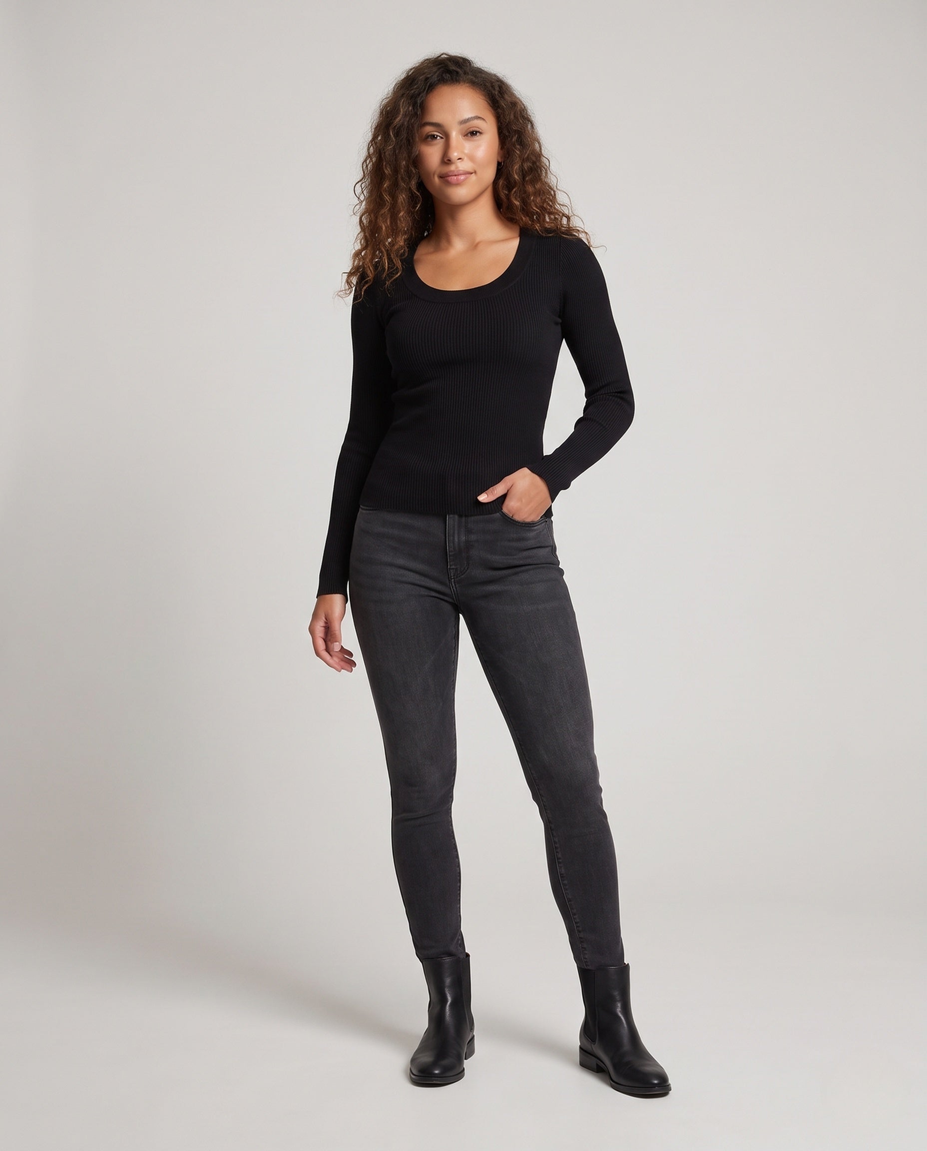 Product 16033024541002 - full_body_front