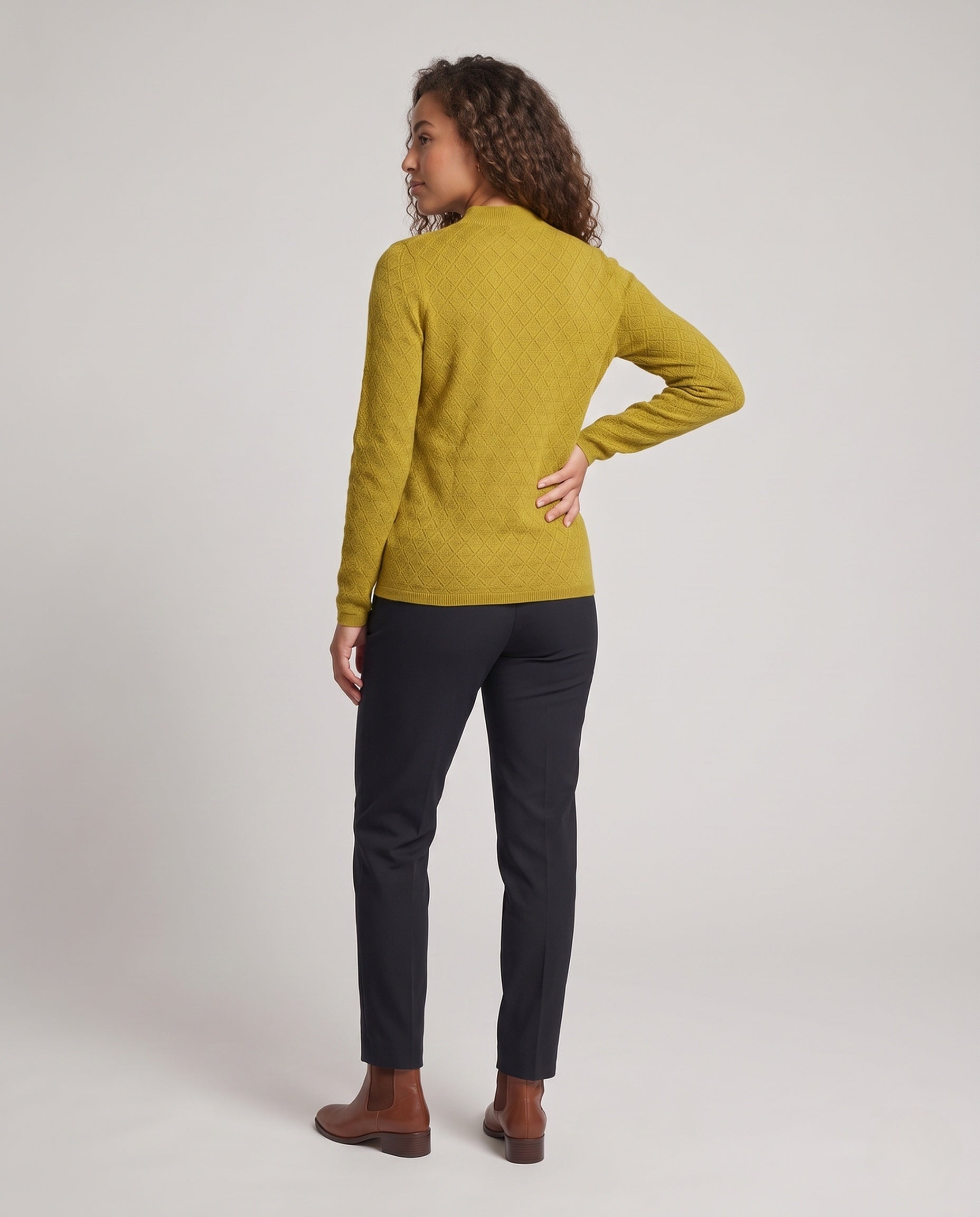Product 16033027326282 - back_view