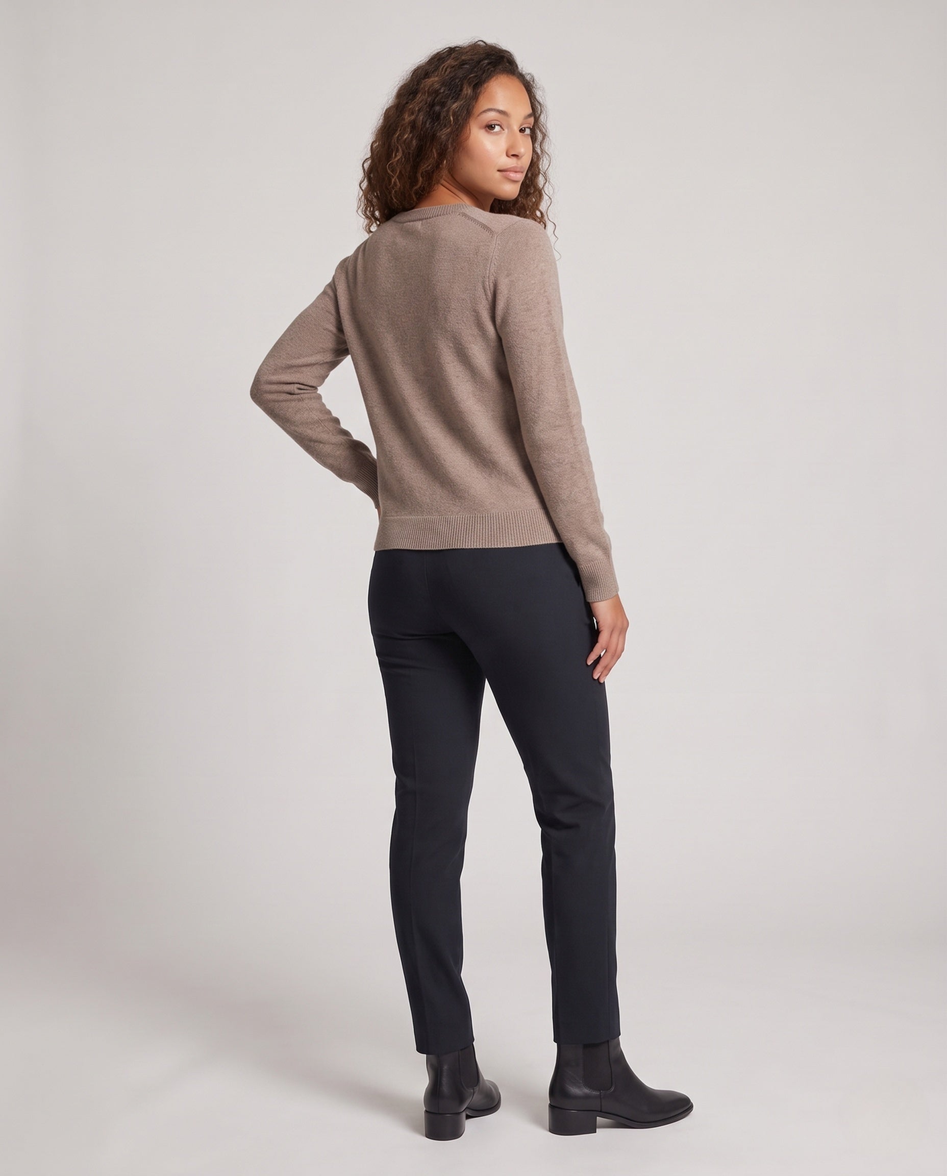 Product 16033030340938 - back_view