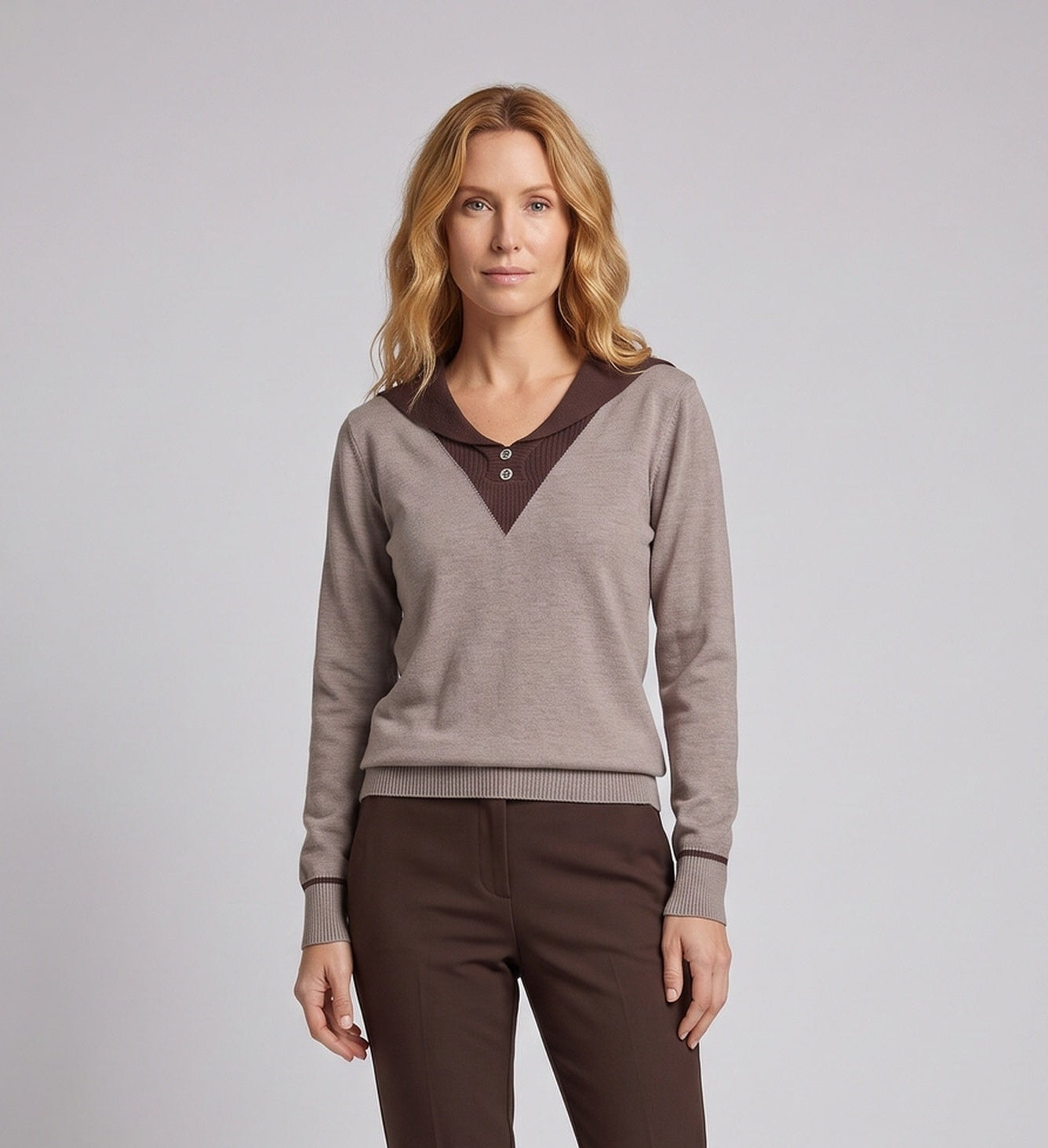 Women's fine-knit sweater with sailor collar, V-insert and decorative button placket Chichicherry