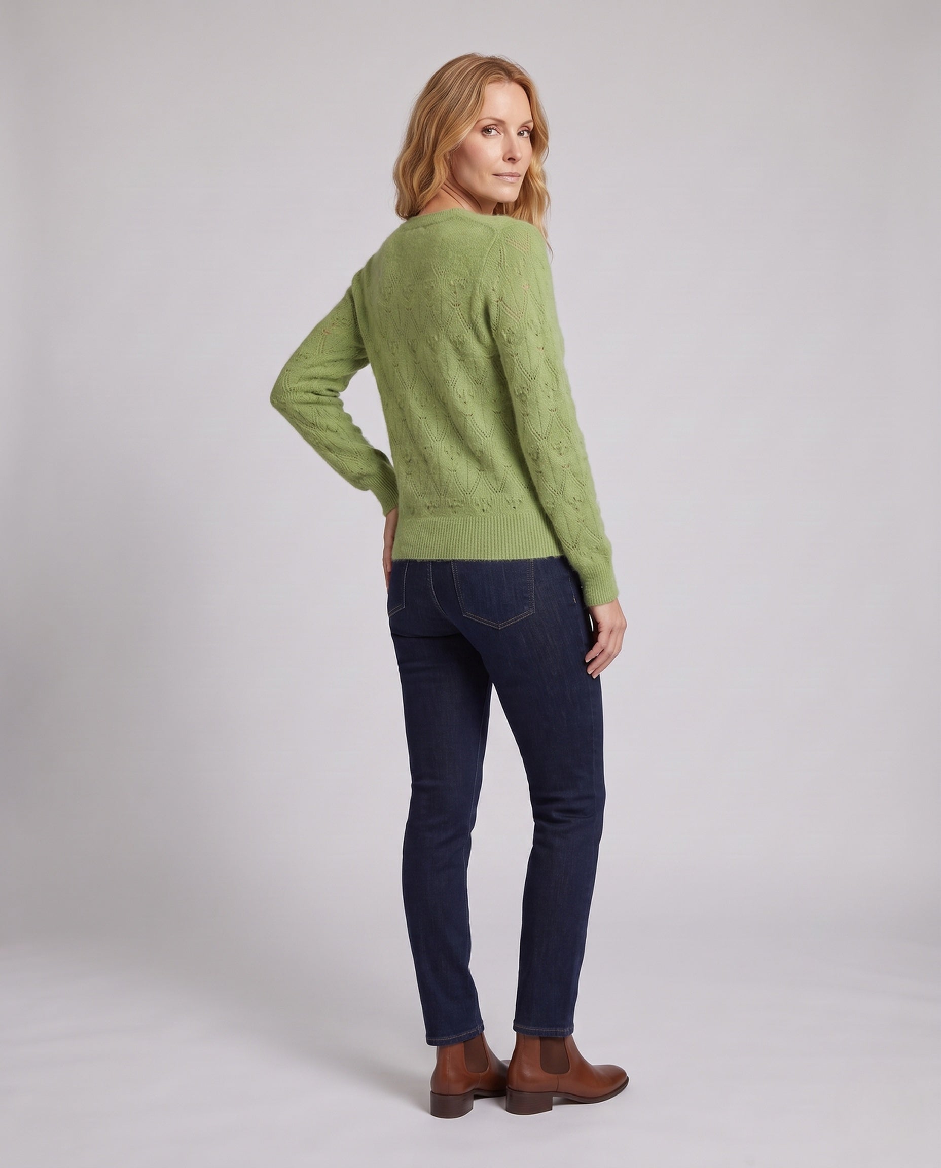 Product 16034472067402 - back_view