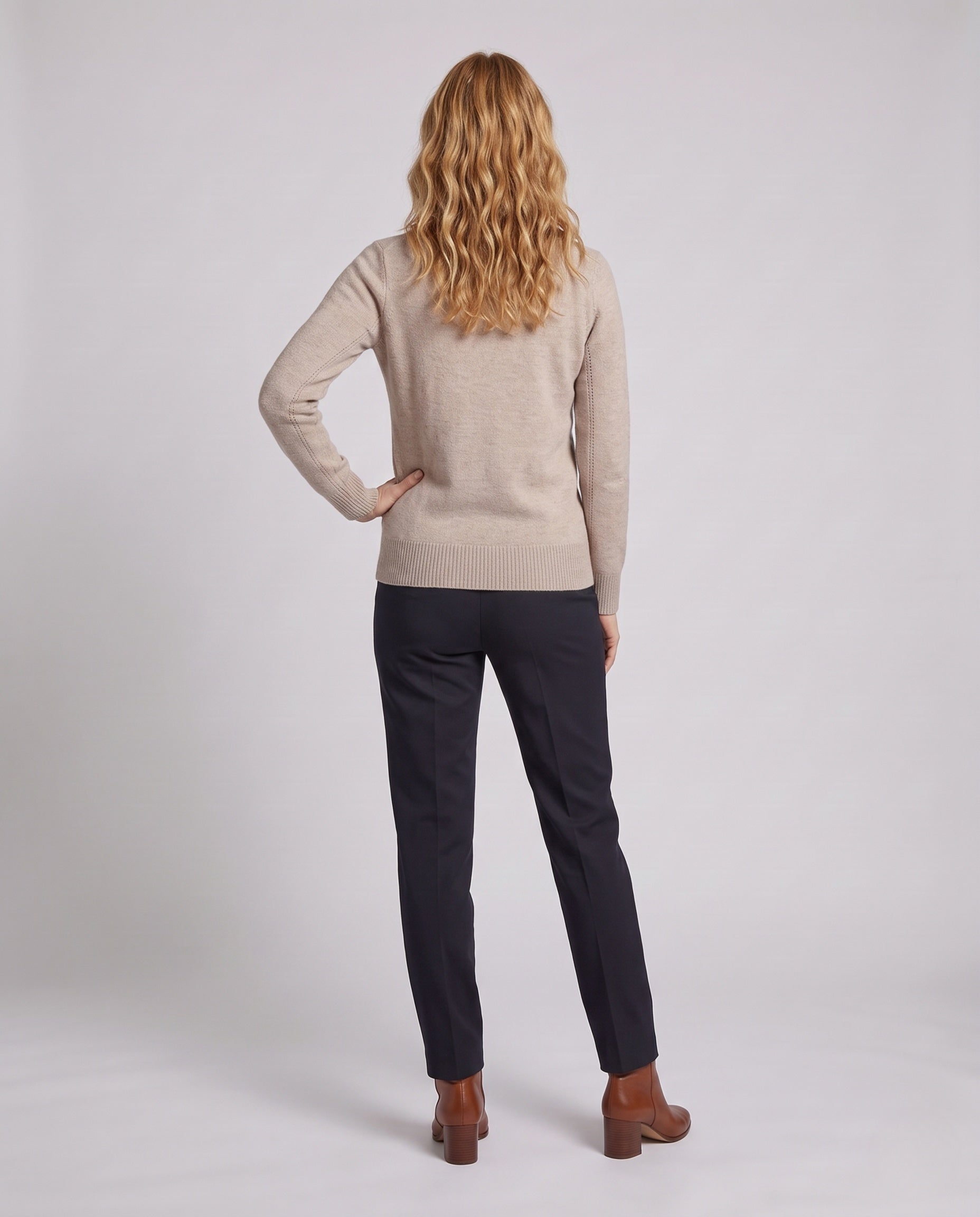 Product 16034472821066 - back_view