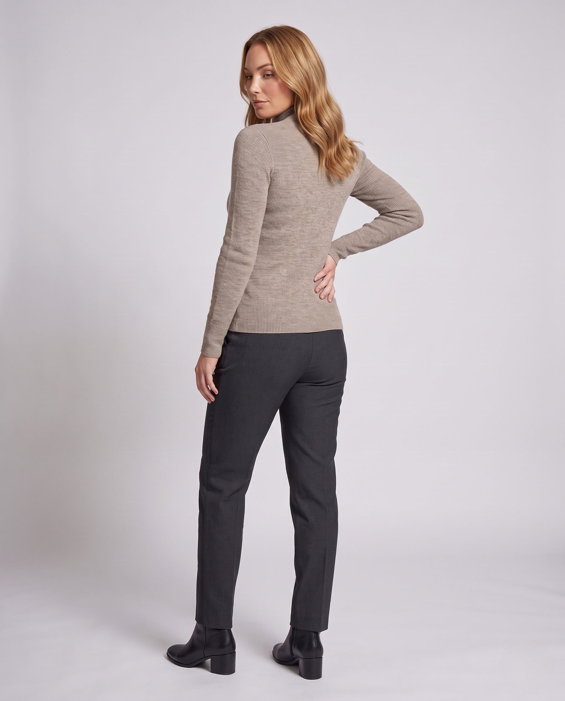Product 16034473640266 - back_view