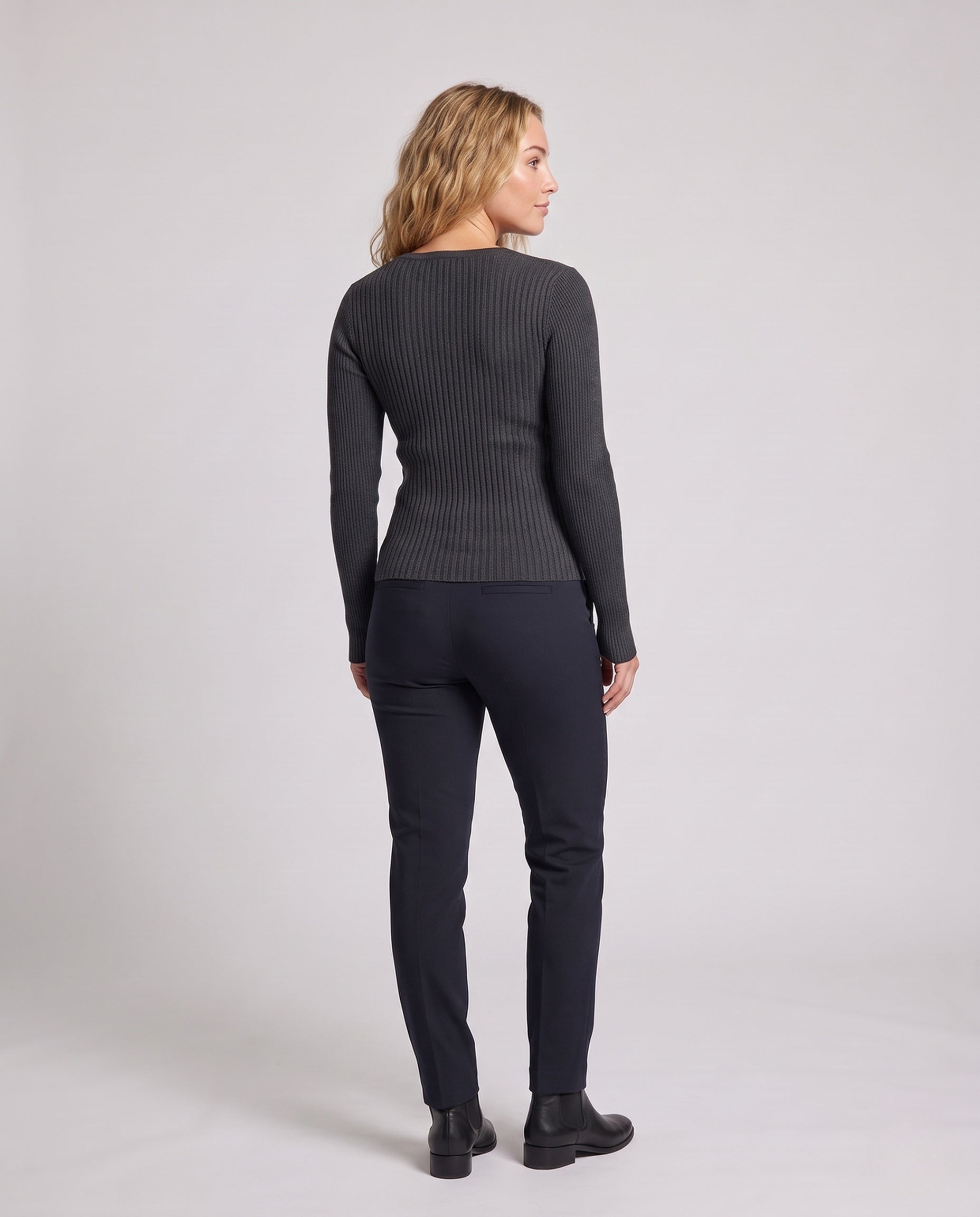Product 16034474852682 - back_view