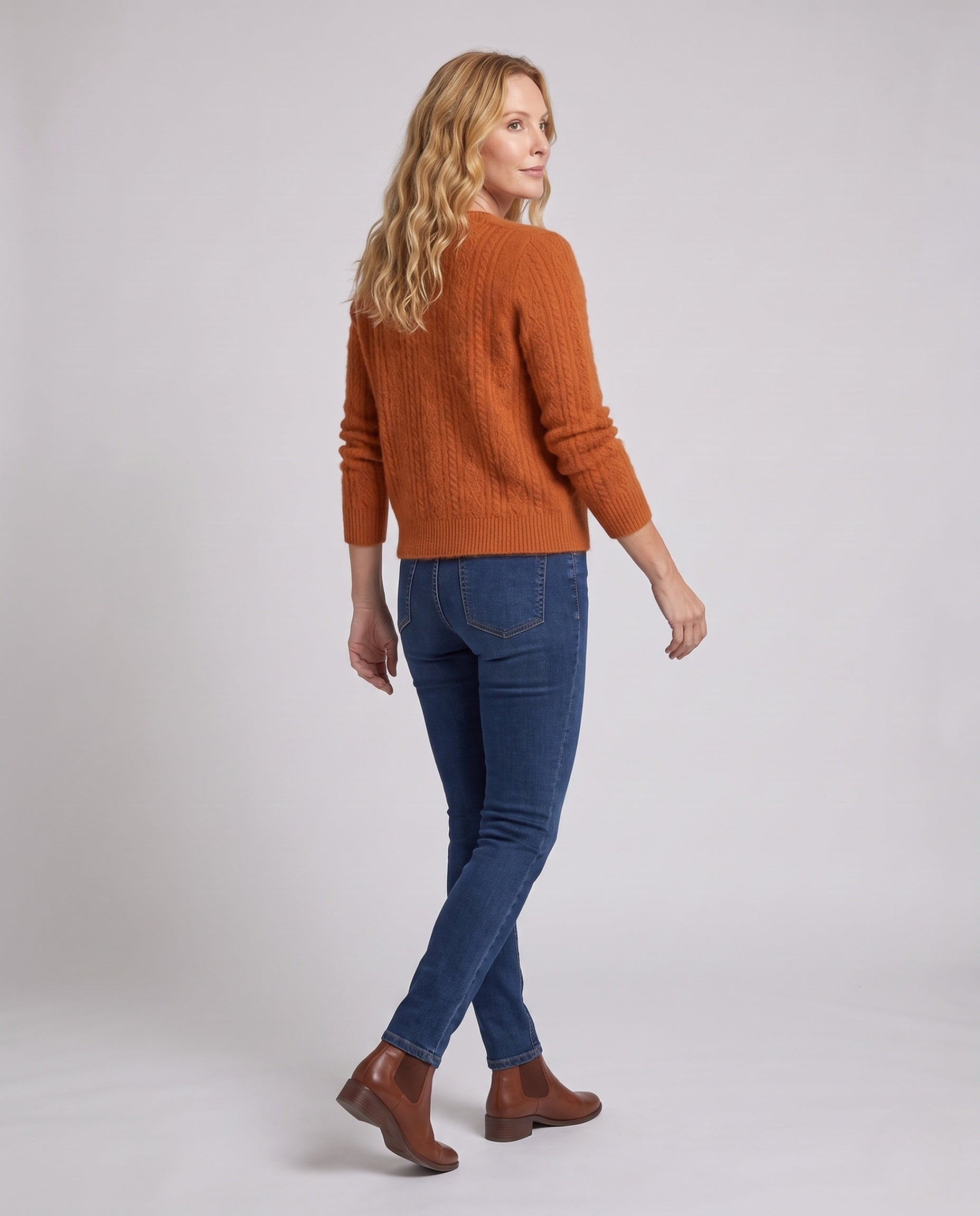 Product 16034475213130 - back_view