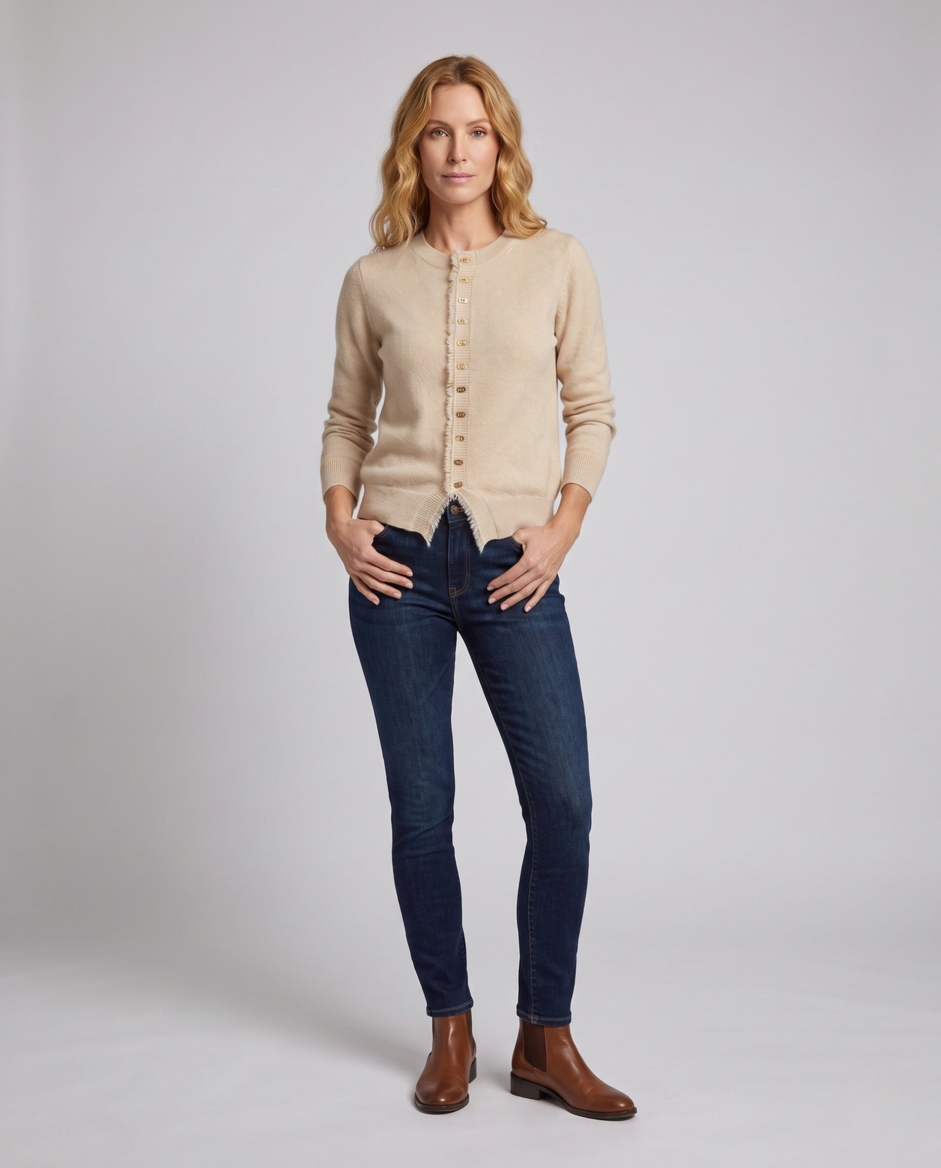Product 16034475376970 - full_body_front