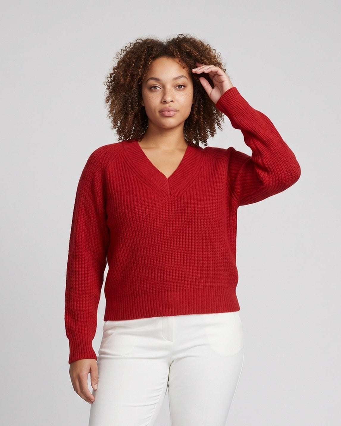 Women's fluffy V-neck sweater in mohair look with ribbed cuffs