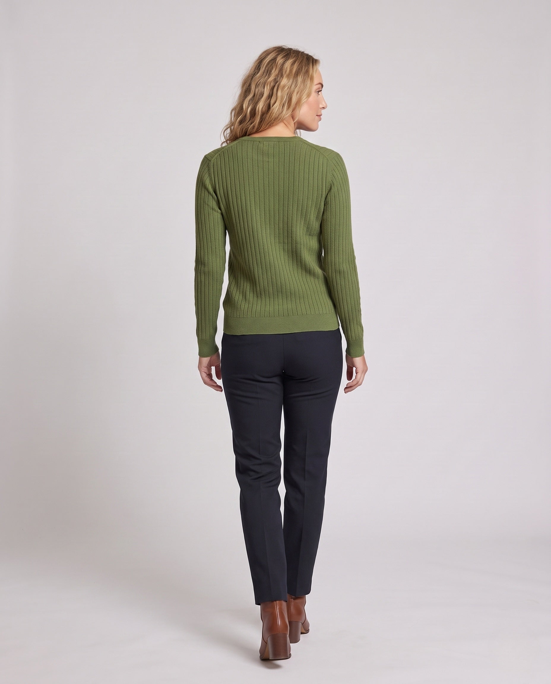 Product 16034477932874 - back_view